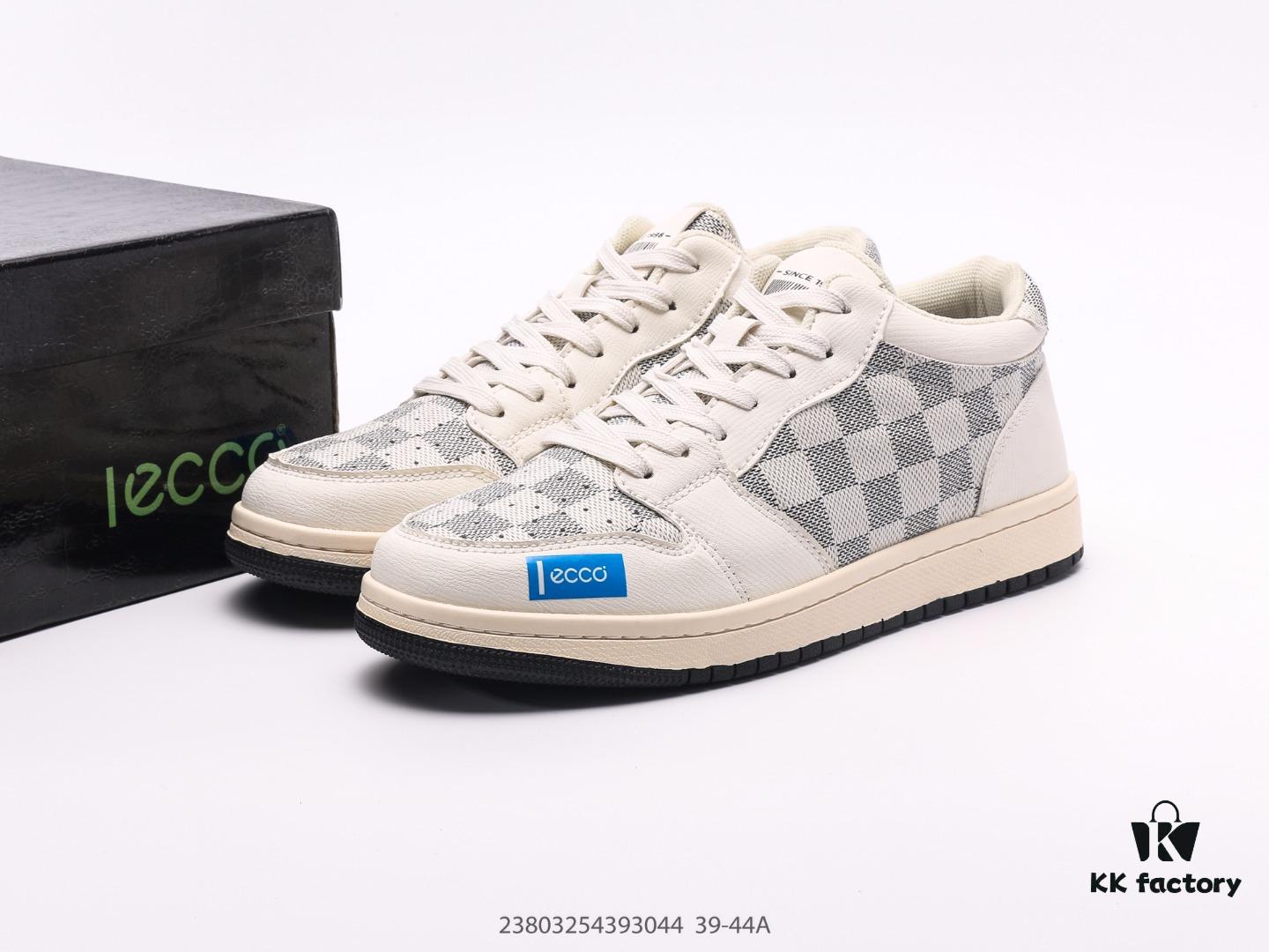 ECCO Casual Loafers Original Version from Guangdong Summer Breathable Style with Full Genuine Cowhide and High-Elastic Outsole, Handcrafted with Precise Stitching and Textured Finish, Authentic Quality Paired with ECCO's Signature Craftsmanship, Sporty Mesh Inserts for Ventilation, Elegant and Minimalist Design