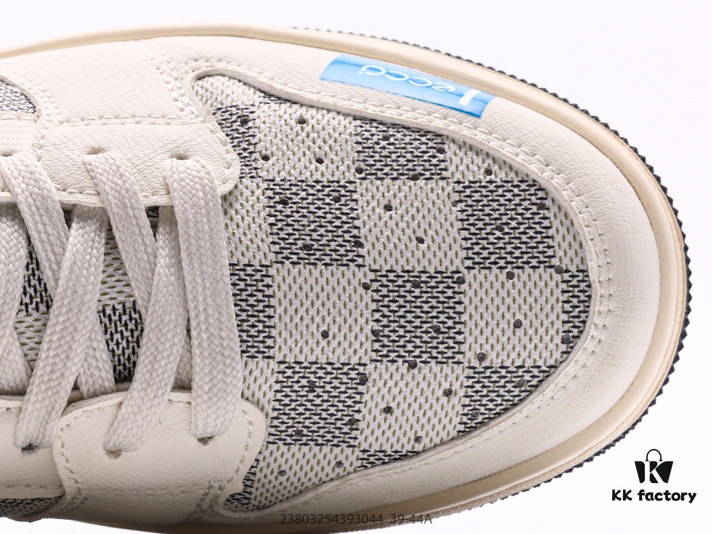 ECCO Casual Loafers Original Version from Guangdong Summer Breathable Style with Full Genuine Cowhide and High-Elastic Outsole, Handcrafted with Precise Stitching and Textured Finish, Authentic Quality Paired with ECCO's Signature Craftsmanship, Sporty Mesh Inserts for Ventilation, Elegant and Minimalist Design