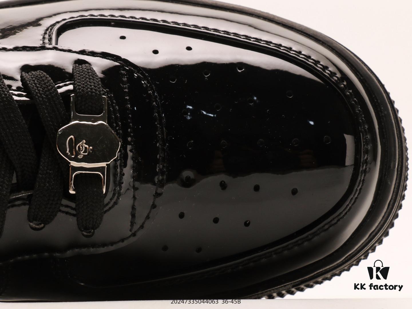 Japanese Harajuku Streetwear Brand A Bathing Ape Bape x Nike SB Dunk Low Bape Slam Dunk Series Low-Top Casual Skateboarding Sneakers