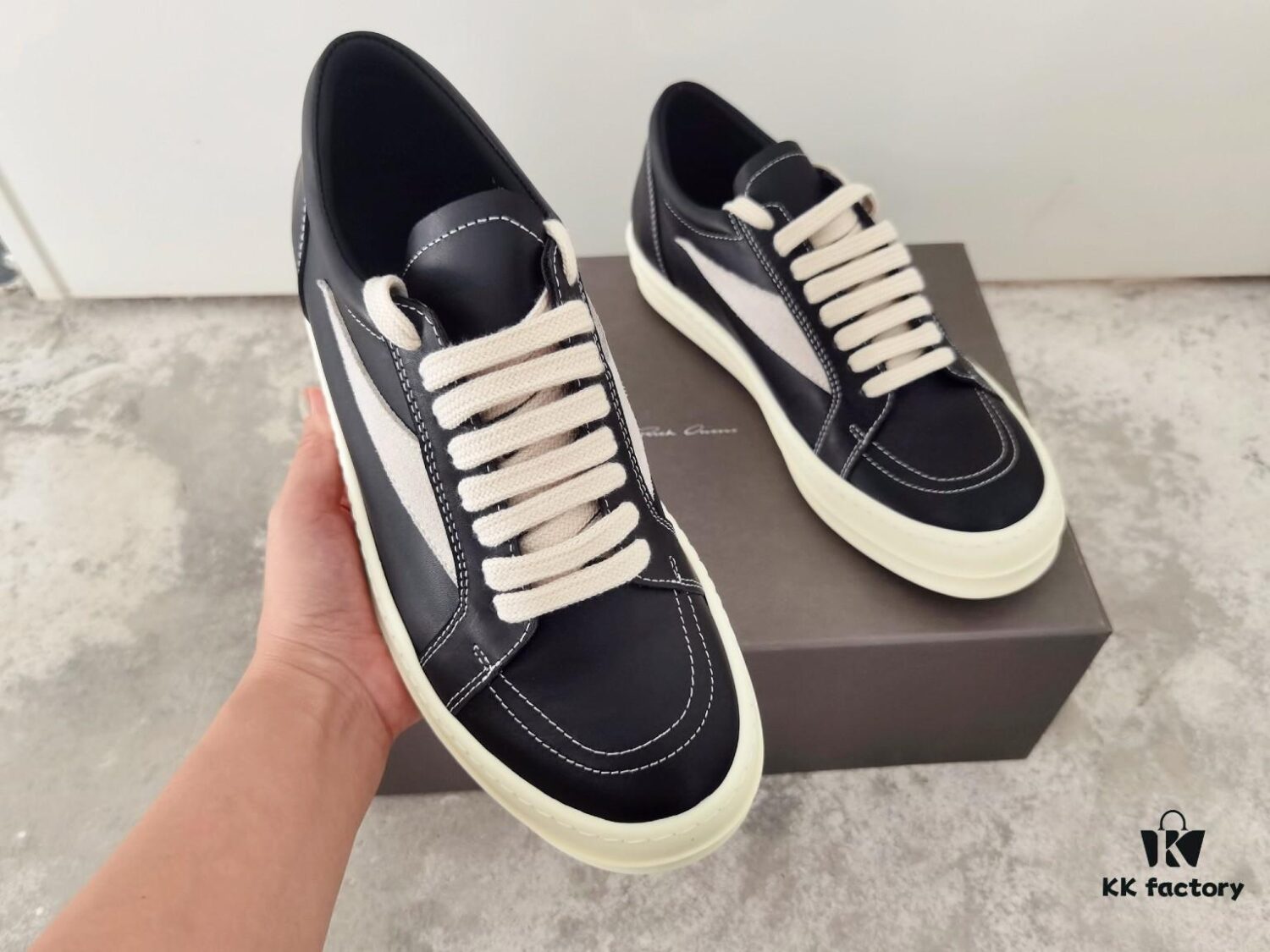 RICKOwens Full-Grain Calfskin Low-Cut Shoes Inspired by VANS Design