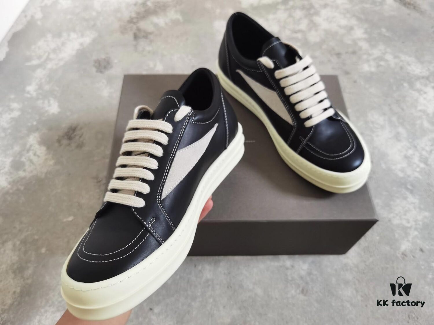 RICKOwens Full-Grain Calfskin Low-Cut Shoes Inspired by VANS Design