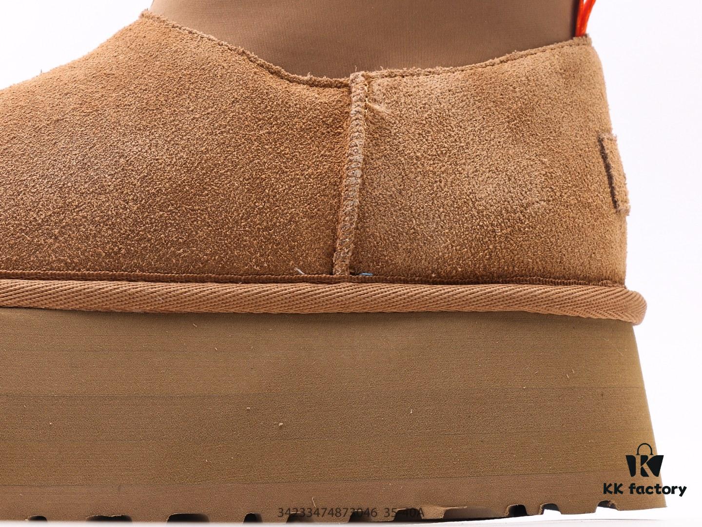 UGG Full Wool Lining Top Quality Sheepskin Winter Boots from Australia, Warm Luxury Brand Unisex Style UGG-5877 Official Website Synchronized, Made with Imported Cowhide and Fine Craftsmanship, Featuring Imported Rubber Foam Outsole (Comfortable, Soft, Wear-Resistant) Genuine Quality, Exquisite Workmanship That You'll Fall in Love With at First Sight