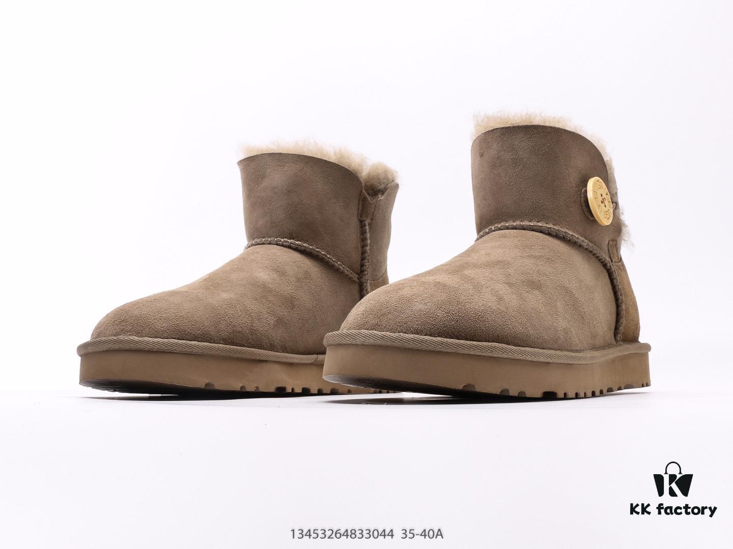 UGG Full Wool Lining Top Quality Shearling Warm Snow Boots from Australia, Luxury Brand Couple Style, UGG-5877 Official Website Synchronized, Made from Imported Cowhide with Fine Stitching, Imported Rubber Foam Outsole (Comfortable, Soft, Wear-Resistant), Genuine Quality and Exquisite Craftsmanship, Instantly Irresistible