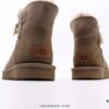UGG Full Wool Lining Top Quality Shearling Warm Snow Boots from Australia, Luxury Brand Couple Style, UGG-5877 Official Website Synchronized, Made from Imported Cowhide with Fine Stitching, Imported Rubber Foam Outsole (Comfortable, Soft, Wear-Resistant), Genuine Quality and Exquisite Craftsmanship, Instantly Irresistible