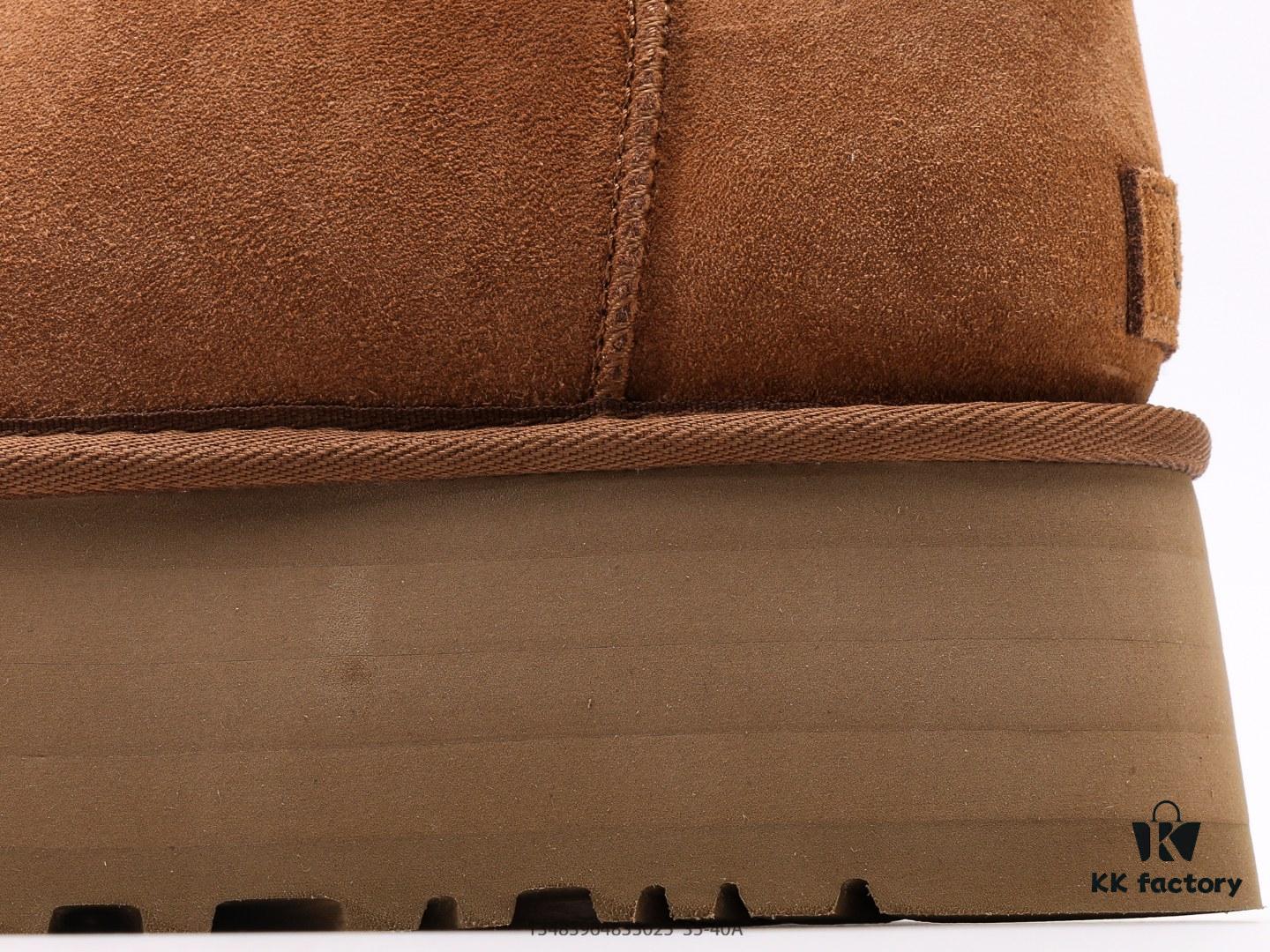 UGG Full Wool Lining Top Quality Sheepskin Winter Boots from Australia, Warm Luxury Brand Unisex Style, UGG-5877 Official Website Synchronized, Made from Imported Cowhide with Fine Craftsmanship, Featuring Imported Rubber Foam Sole (Comfortable, Soft, Wear-Resistant), Excellent Quality and Exquisite Workmanship That You'll Fall in Love With at First Sight