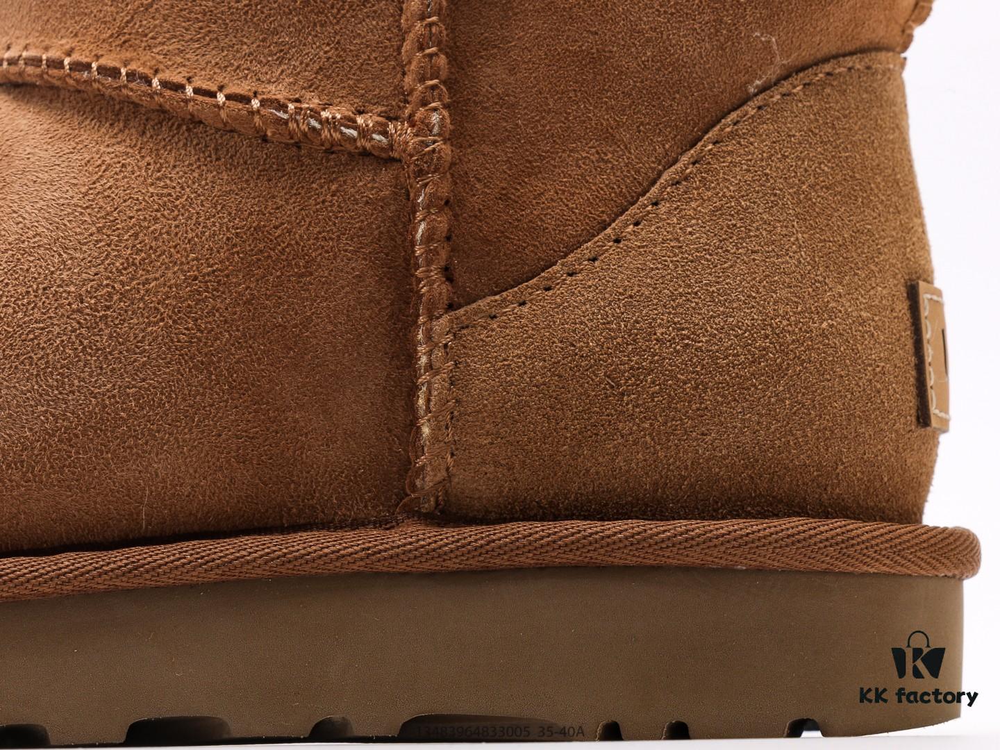UGG Full Wool Lining Top Quality Sheepskin Winter Boots from Australia, Warm Luxury Brand Unisex Style, UGG-5877 Official Website Synchronized, Made with Imported Cowhide and Precision Stitching, Featuring Imported Rubber Foam Outsole (Comfortable, Soft, Wear-Resistant), Excellent Craftsmanship That Wins Your Heart at First Sight