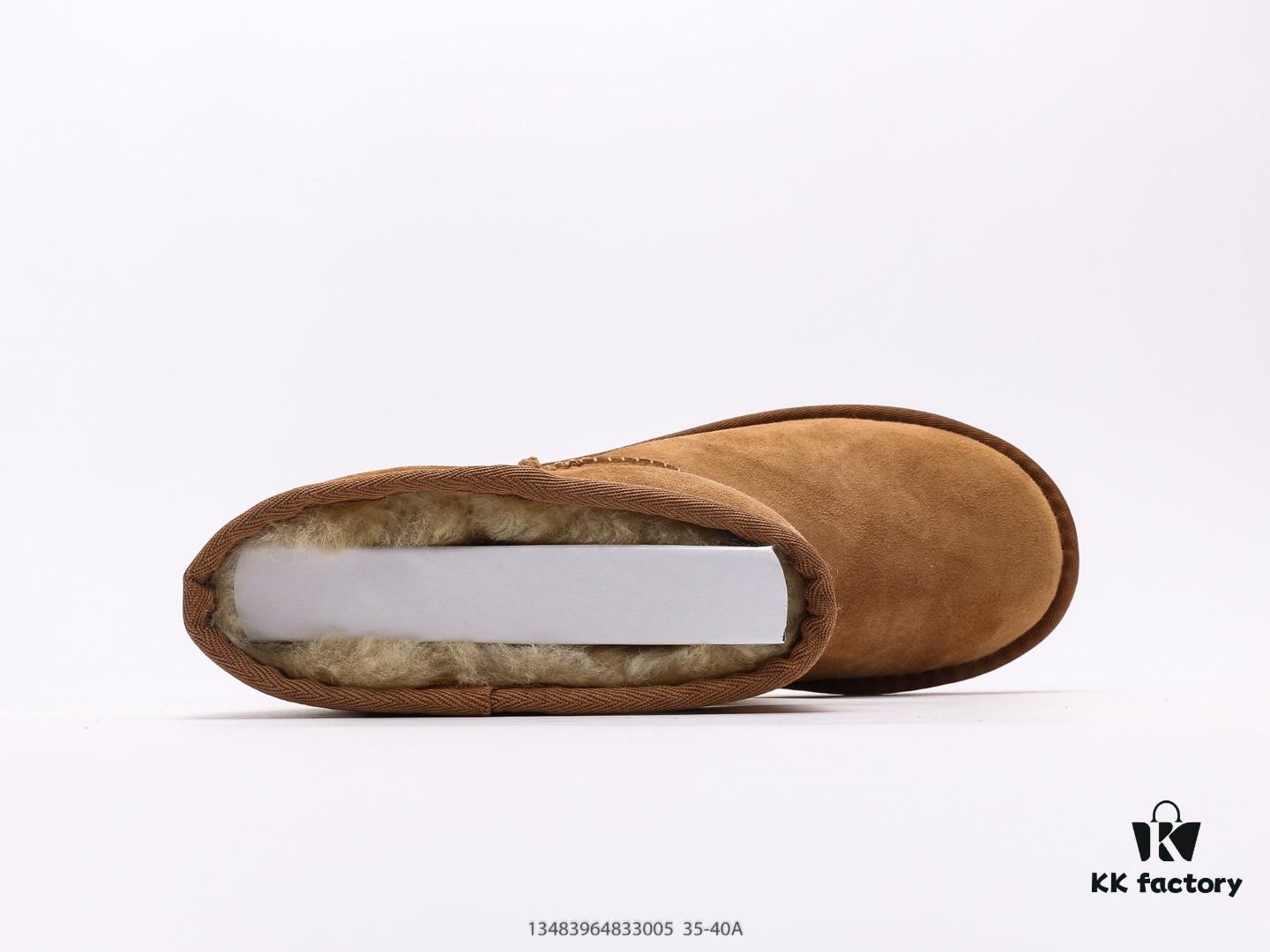 UGG Full Wool Lining Top Quality Sheepskin Winter Boots from Australia, Warm Luxury Brand Unisex Style, UGG-5877 Official Website Synchronized, Made with Imported Cowhide and Precision Stitching, Featuring Imported Rubber Foam Outsole (Comfortable, Soft, Wear-Resistant), Excellent Craftsmanship That Wins Your Heart at First Sight