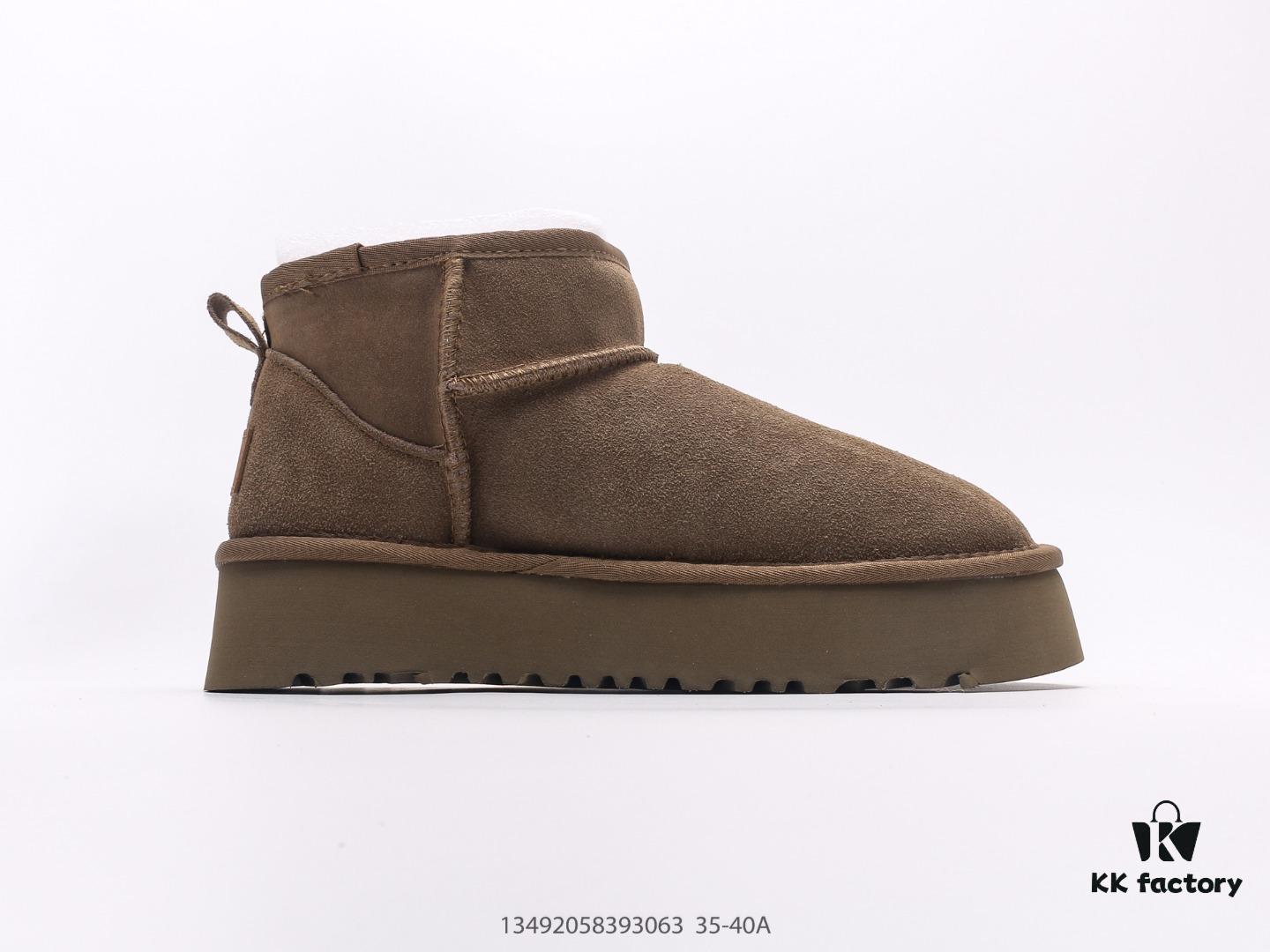 UGG Outdoor Snow Boots for Women, Official Synchronized Packaging with Inspection Label, Made from Original Factory Water-Repellent and Stain-Resistant Leather, Anti-Slip, Wear-Resistant, Lightweight Outsole, Short Boots, Stylish and Versatile, British Style, Comfortable Calf-High Booties for Autumn and Winter, Thick-Soled Fashionable Footwear with Excellent Warmth, Ideal for Cold Weather