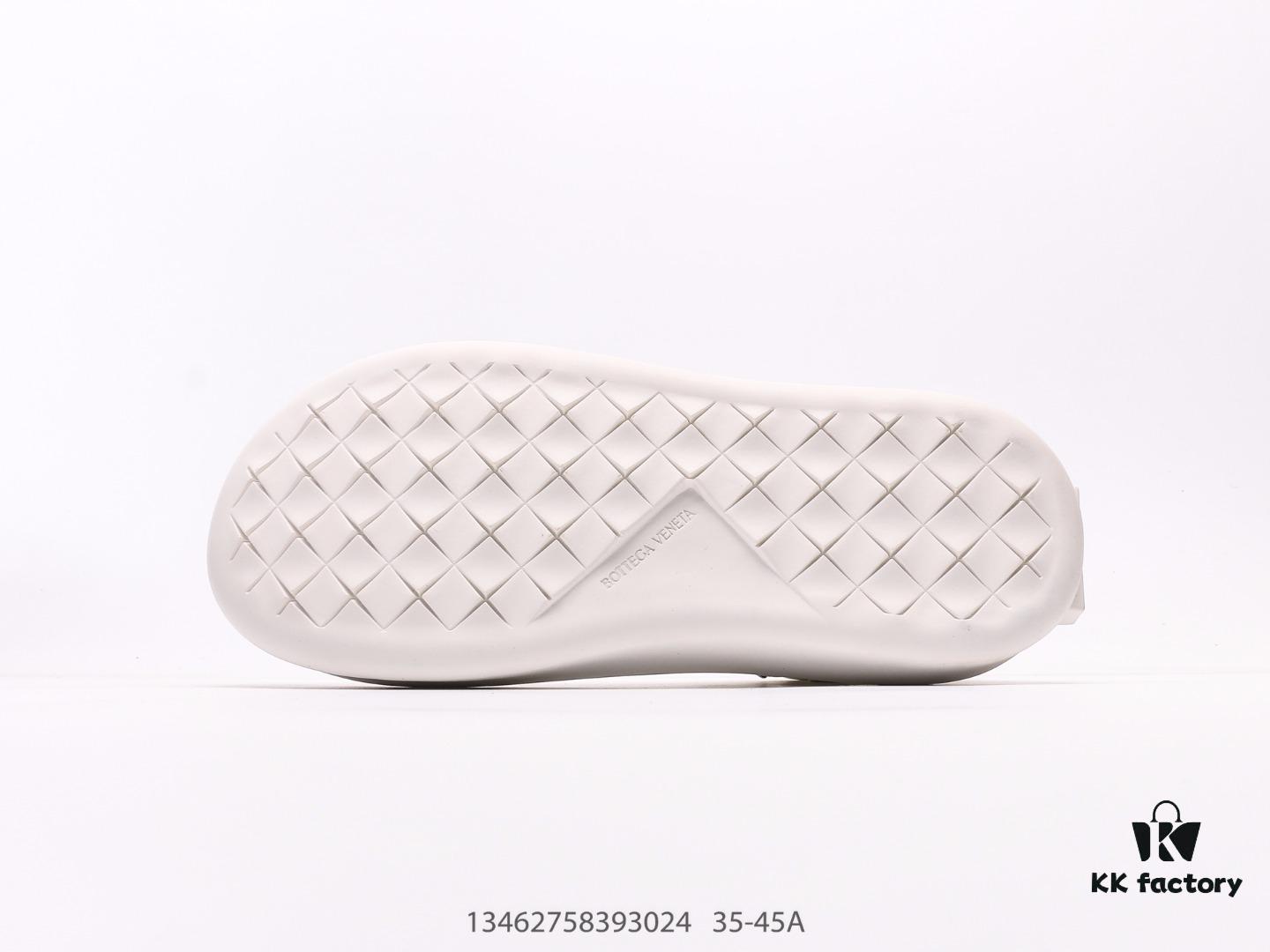 UGG Weather Hybrid Tasman Waterproof Low-Top Shoes with Color-Blocking Design, Premium Imported Luofeng Sheepskin and Wool Upper, Drawstring Slip-On Style for Easy Wear, TPU Molded Suede Outsole, Integrated Wool Insole