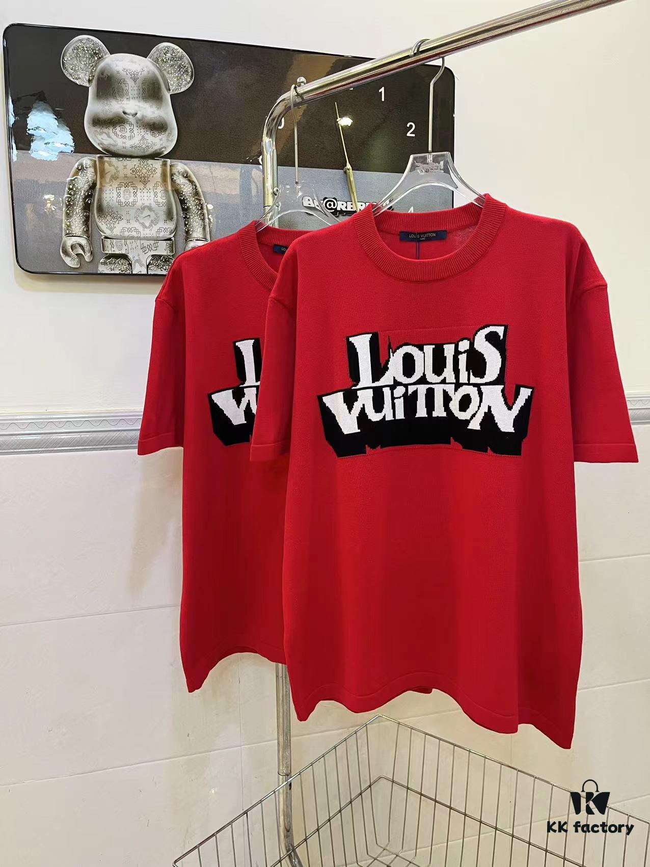 LOUIS VUITTON LV Monogram Jacquard Knit Short-Sleeve T-Shirt 24SS, Made with Fine Cotton Knitting, Intarsia LU Logo on Chest, Soft and Comfortable Fit
