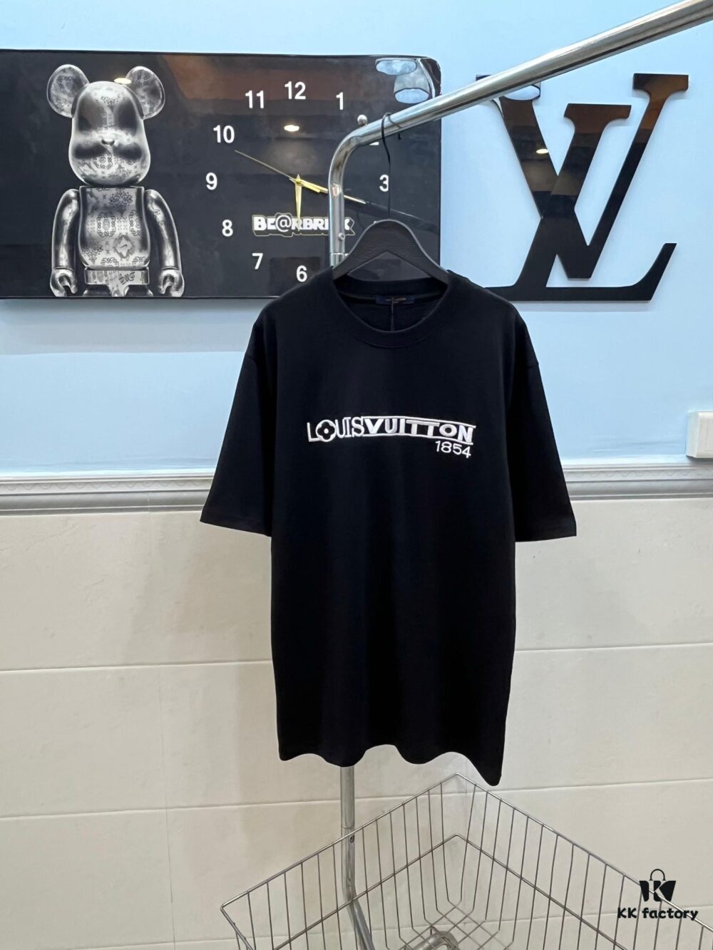 Louis Vuitton/LV New Embroidered Appliqué Round Neck Short Sleeve T-Shirt