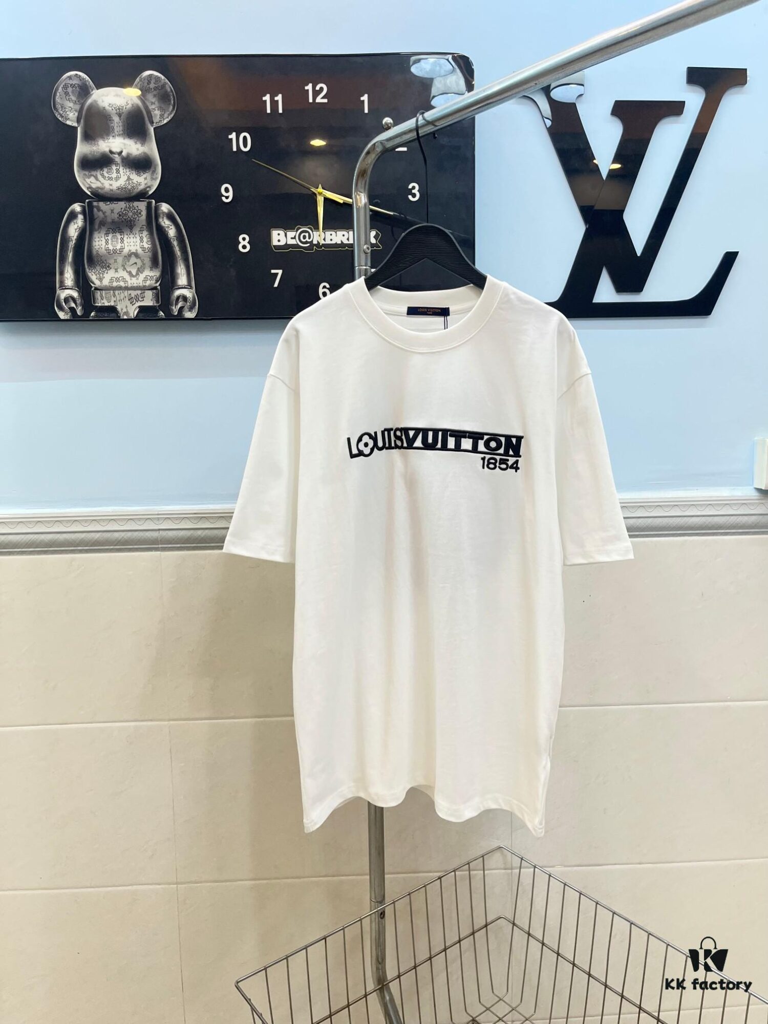 Louis Vuitton/LV New Embroidered Appliqué Round Neck Short Sleeve T-Shirt