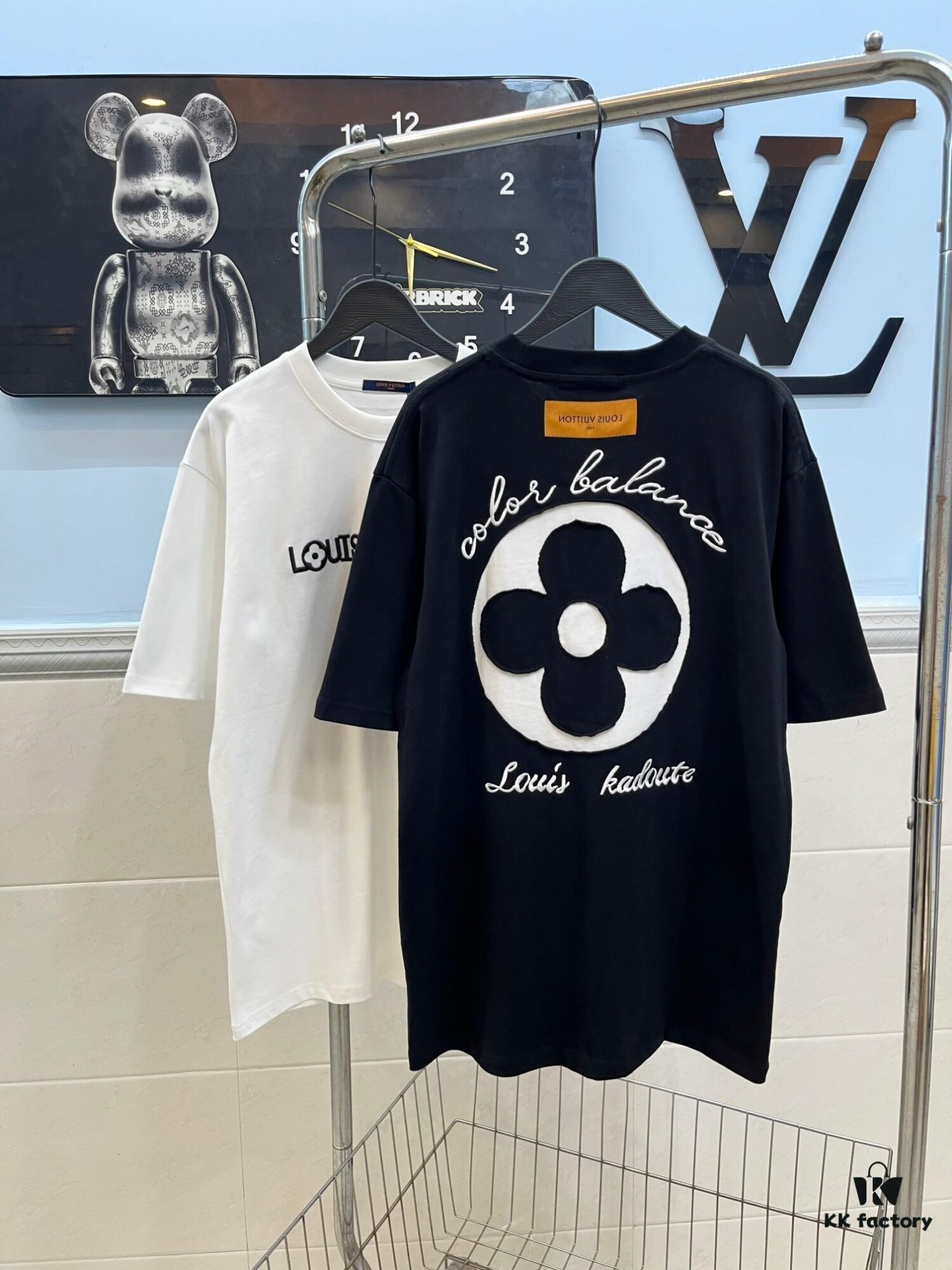 Louis Vuitton/LV New Embroidered Appliqué Round Neck Short Sleeve T-Shirt