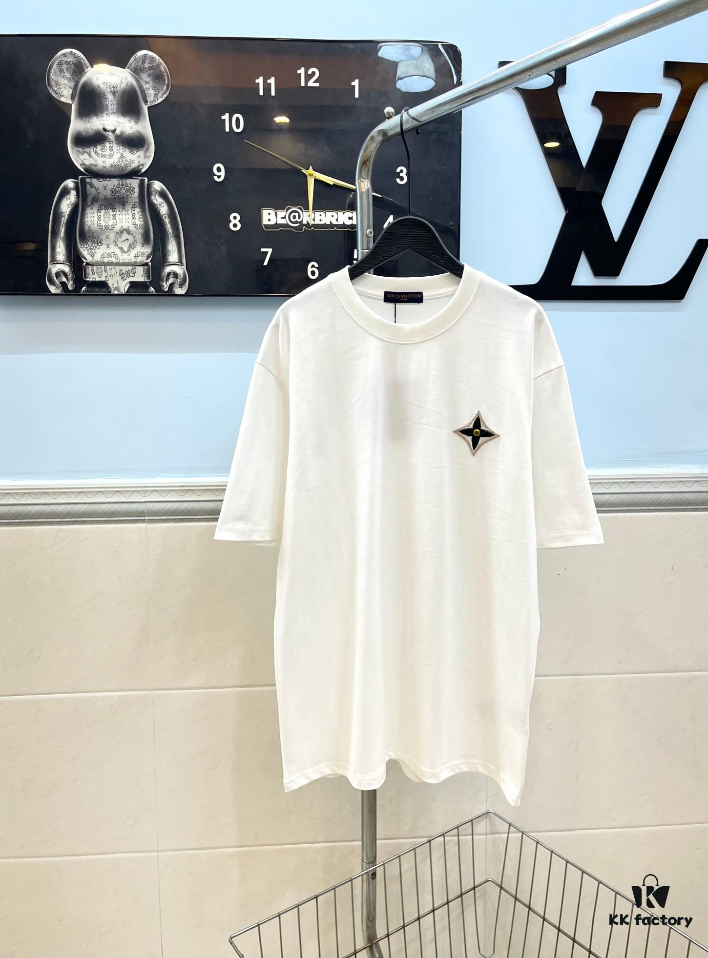 Louis Vuitton/LV New Arrival Logo Embroidered Short Sleeve T-Shirt with Refined 3D Embroidery