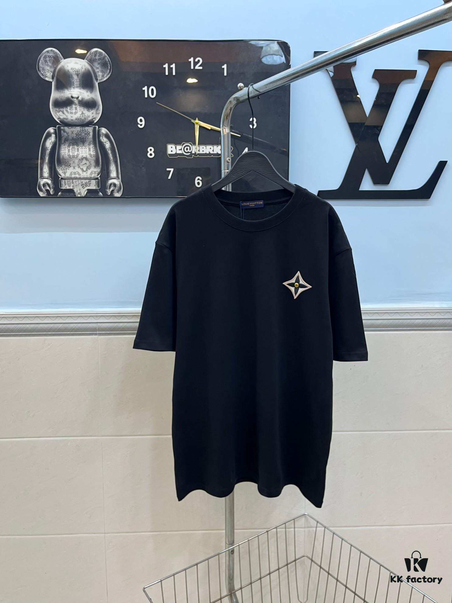 Louis Vuitton/LV New Arrival Logo Embroidered Short Sleeve T-Shirt with Refined 3D Embroidery
