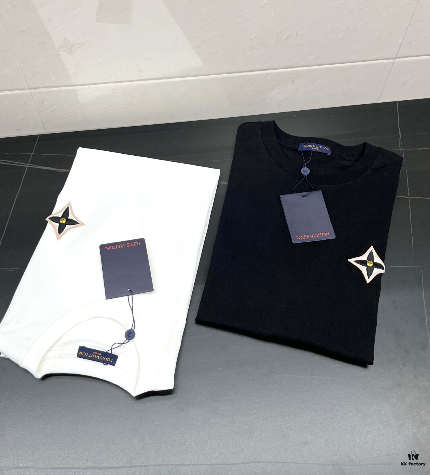 Louis Vuitton/LV New Arrival Logo Embroidered Short Sleeve T-Shirt with Refined 3D Embroidery