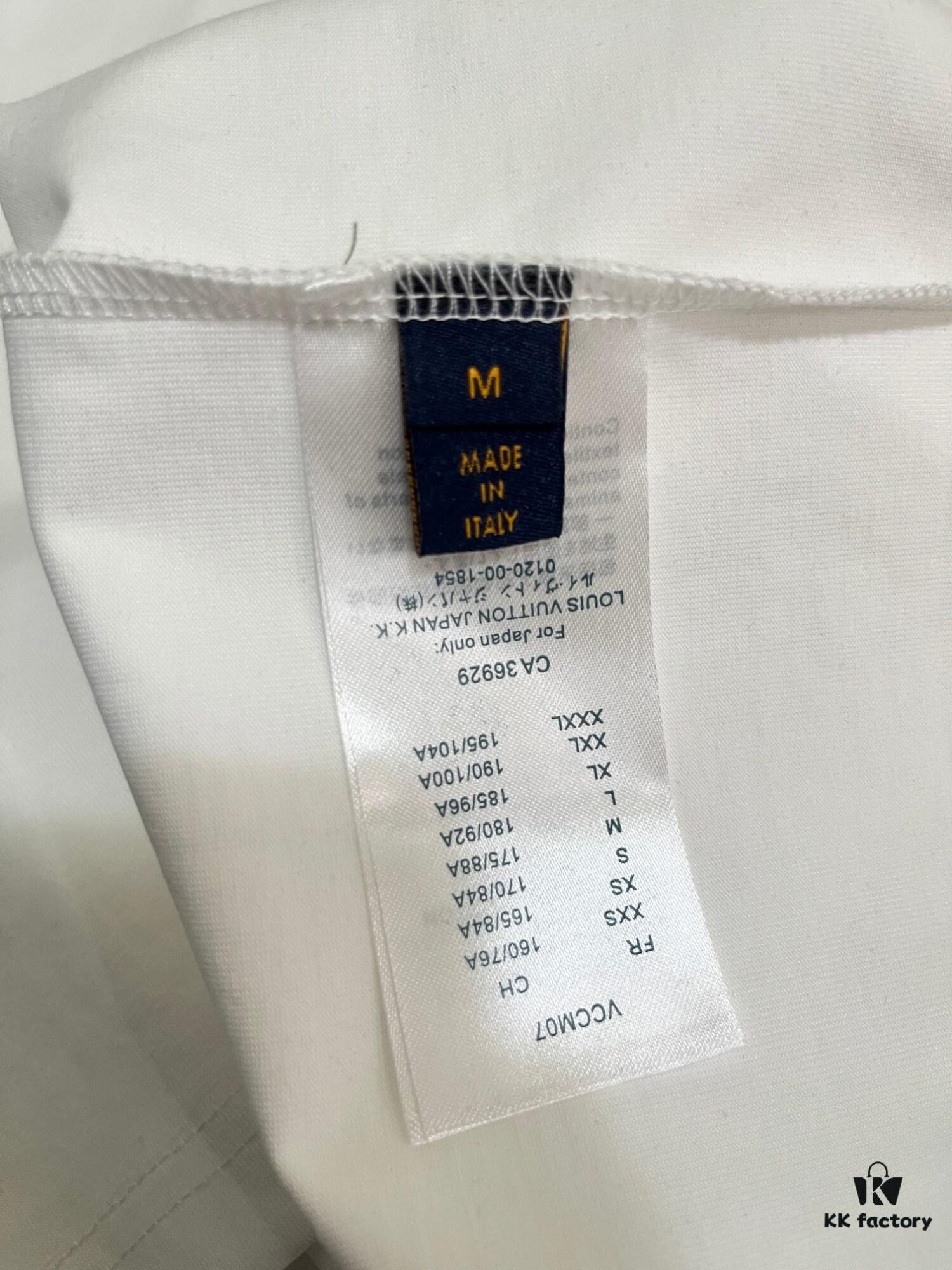 LOUIS VUITTON Embroidered New Short Sleeve T-Shirt, High-Quality 280g Double Cotton Yarn Fabric with Smooth Nylon and Washed Cotton Feel, Premium Embroidery on Front and Sleeves, Fashionable Design with Special Craftsmanship, Custom Dyed and Matched to Official Website