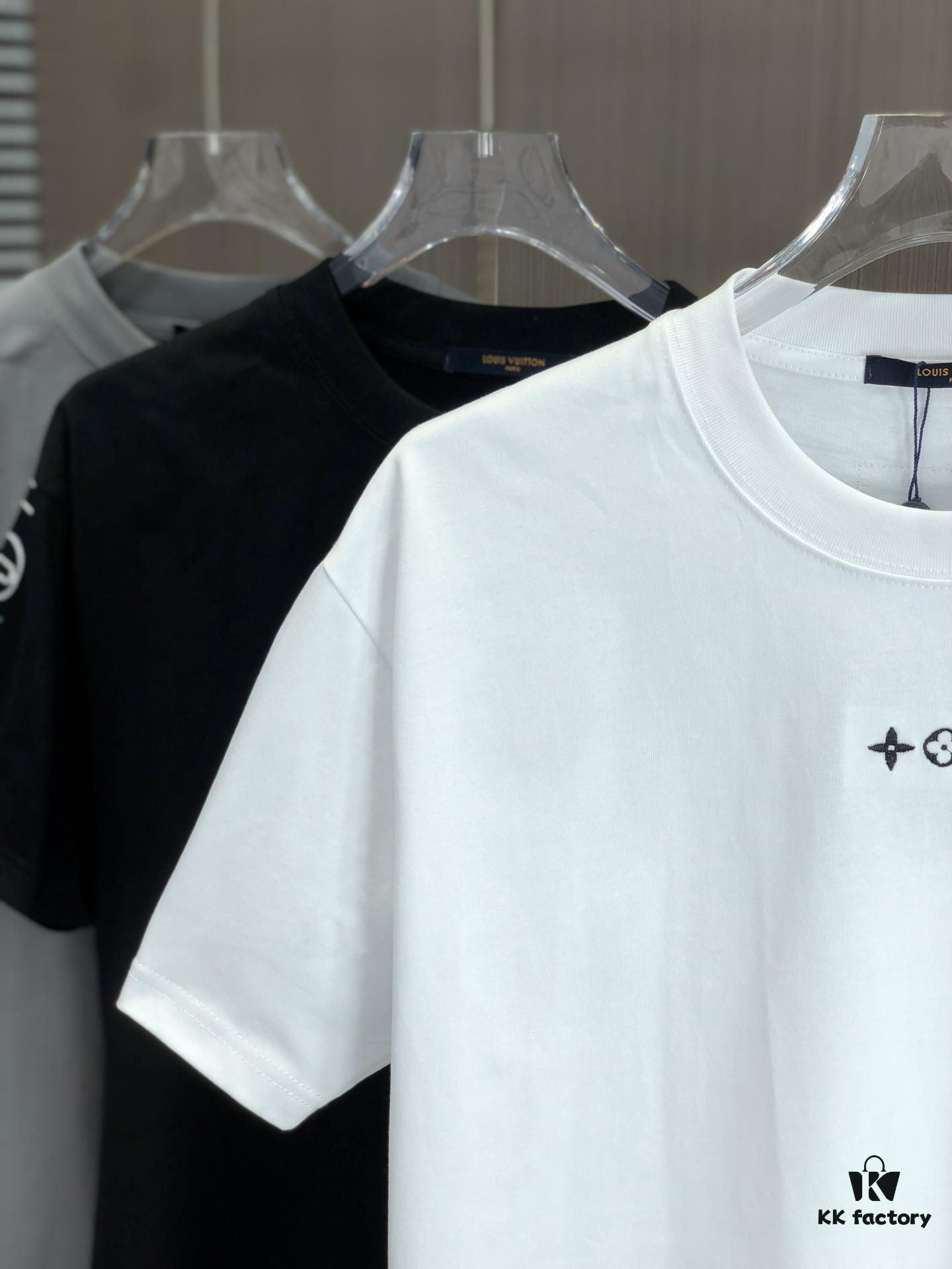 LV Louis Vuitton 2025 Spring-Summer New Arrival Round Neck Short Sleeve T-Shirt with Front Embroidery and Back Chain Stitching, Made from 320g Double-Combed Cotton Fabric, Slightly Loose Fit, Soft and Substantial Texture, Unisex Design