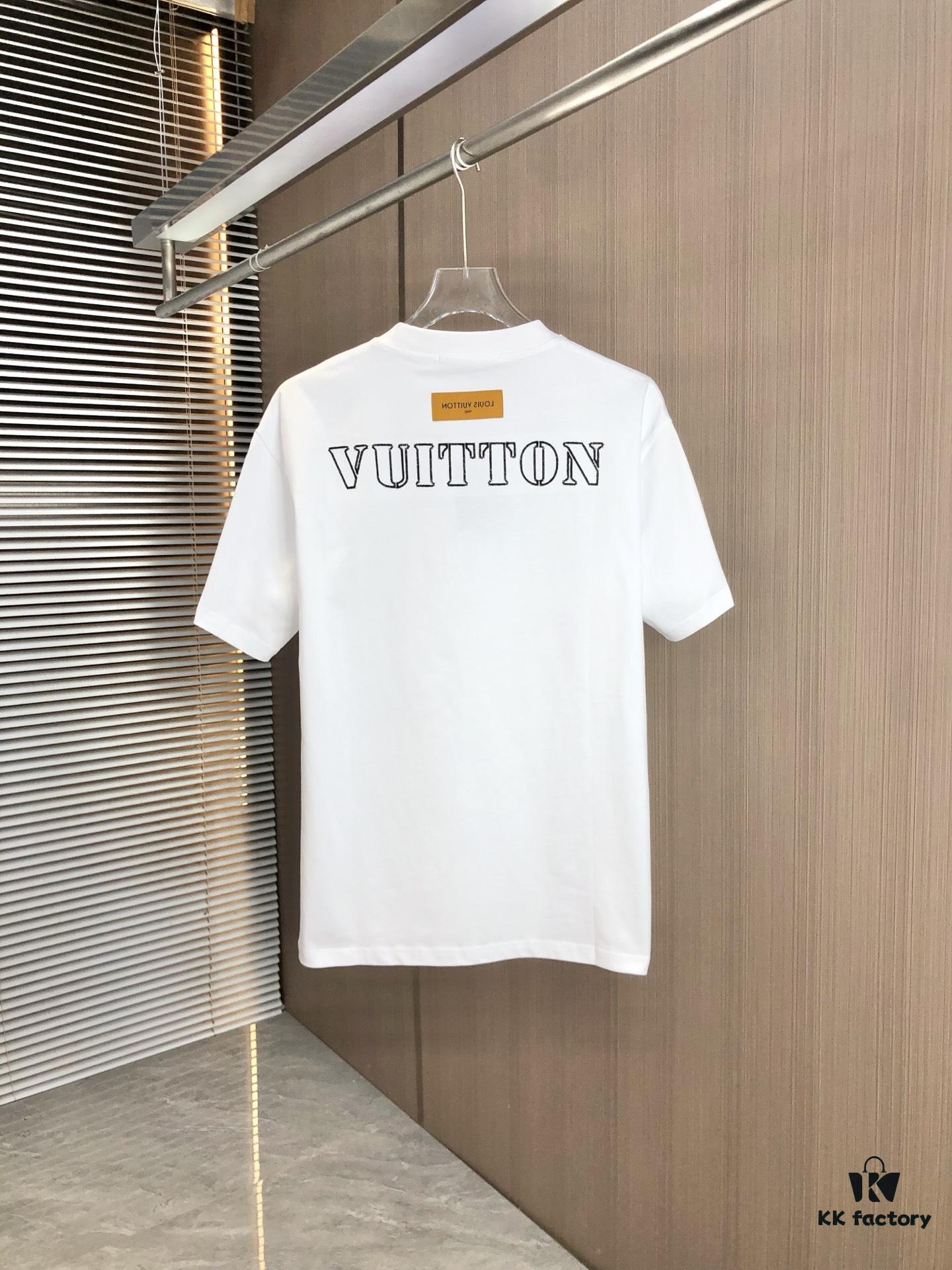 LV Louis Vuitton 2025 Spring-Summer New Arrival Round Neck Short Sleeve T-Shirt with Front Embroidery and Back Chain Stitching, Made from 320g Double-Combed Cotton Fabric, Slightly Loose Fit, Soft and Substantial Texture, Unisex Design