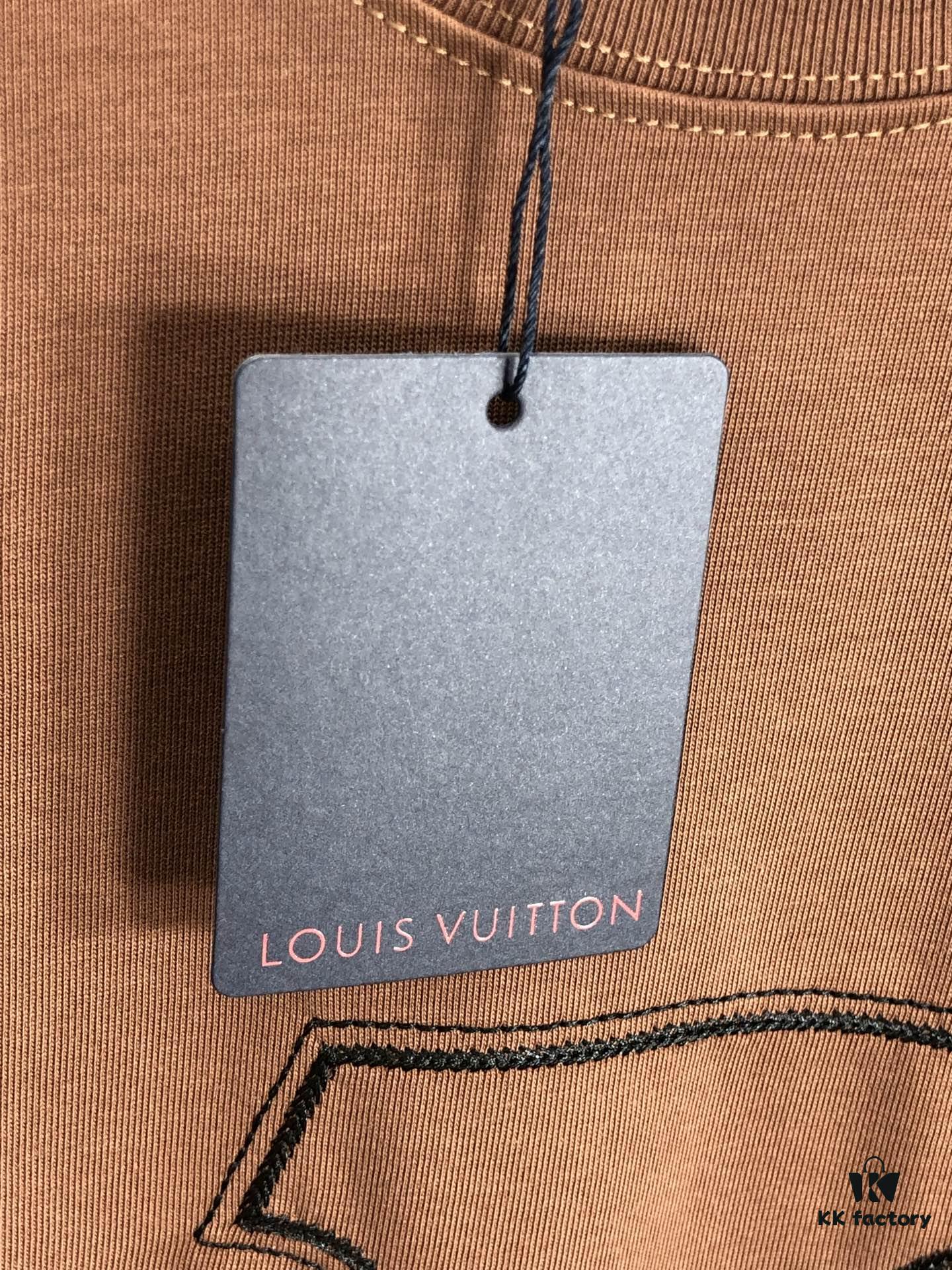 LV Louis Vuitton 2025 Spring/Summer New Arrival Round Neck Short Sleeve T-Shirt with Chain and Single Needle Embroidery, Premium 320g Double-Combed Cotton Fabric, Slightly Loose Fit, Unisex Design