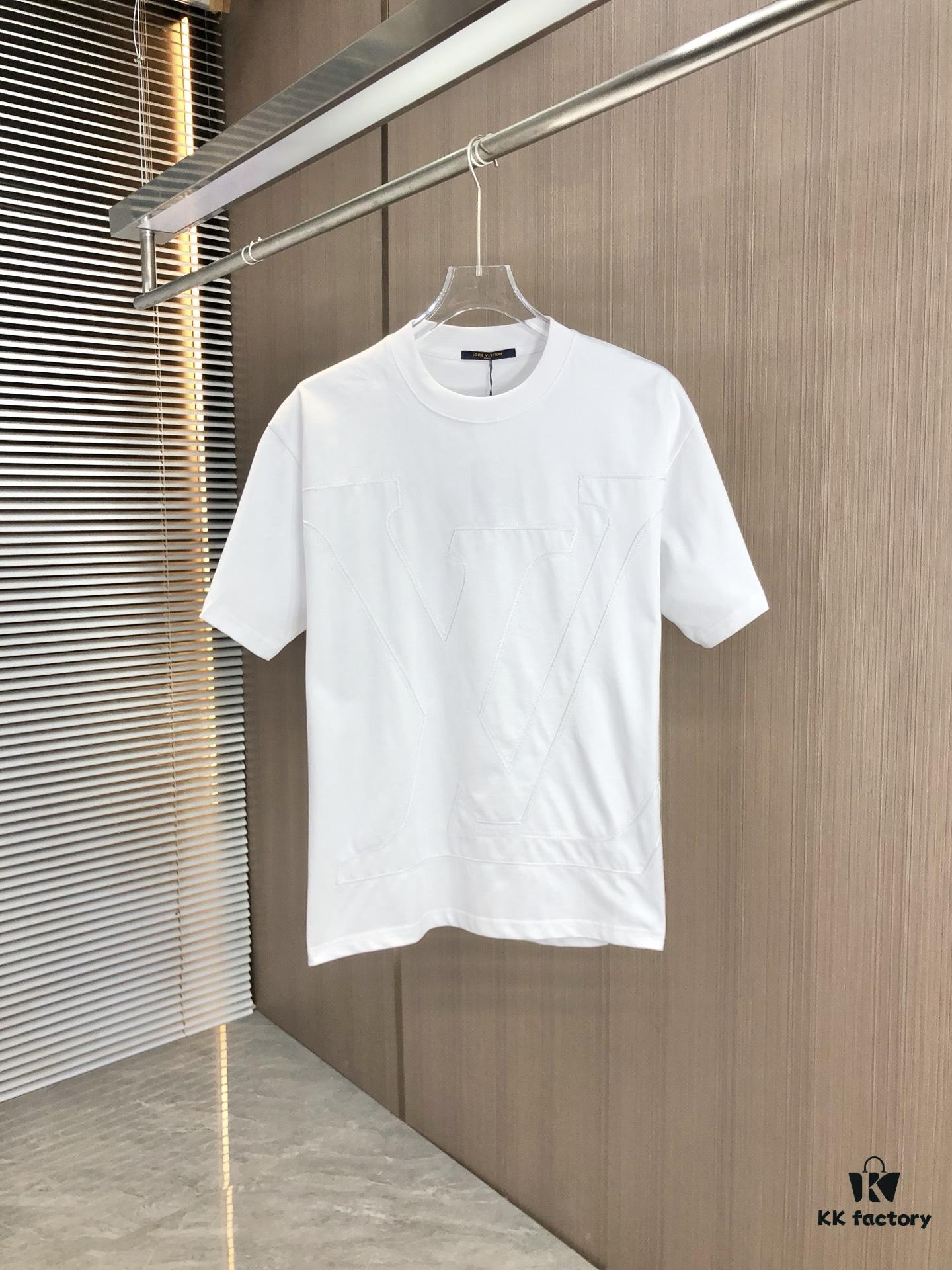 LV Louis Vuitton 2025 Spring/Summer New Arrival Round Neck Short Sleeve T-Shirt with Chain and Single Needle Embroidery, Premium 320g Double-Combed Cotton Fabric, Slightly Loose Unisex Fit