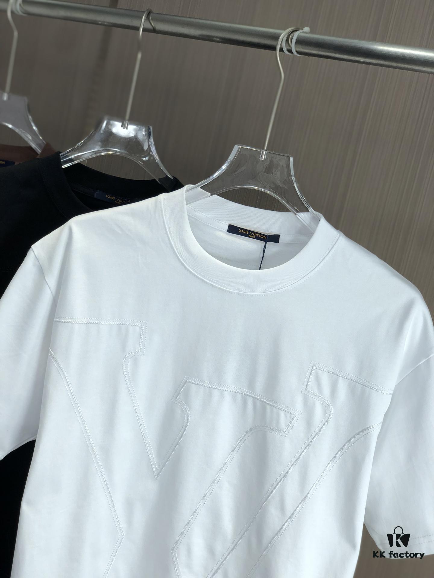 LV Louis Vuitton 2025 Spring/Summer New Arrival Round Neck Short Sleeve T-Shirt with Chain and Single Needle Embroidery, Premium 320g Double-Combed Cotton Fabric, Slightly Loose Unisex Fit