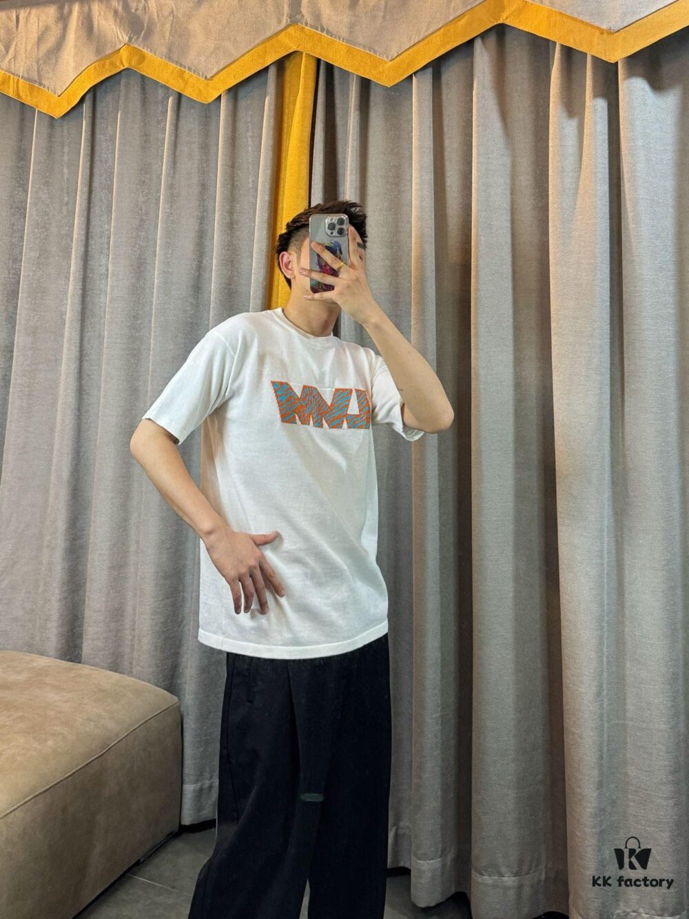 Real-shot model photo