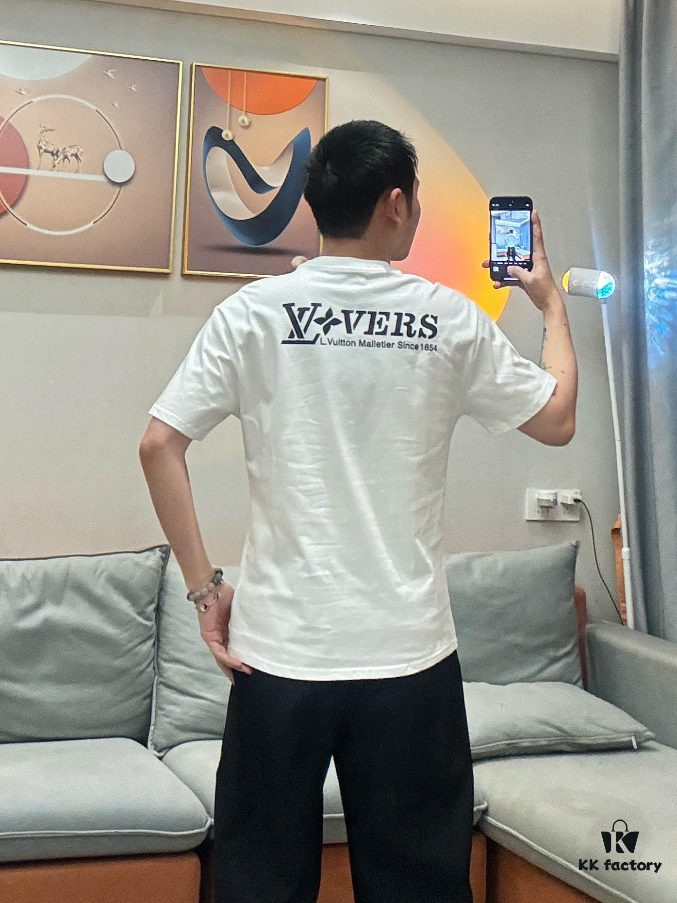 Real-shot model photo