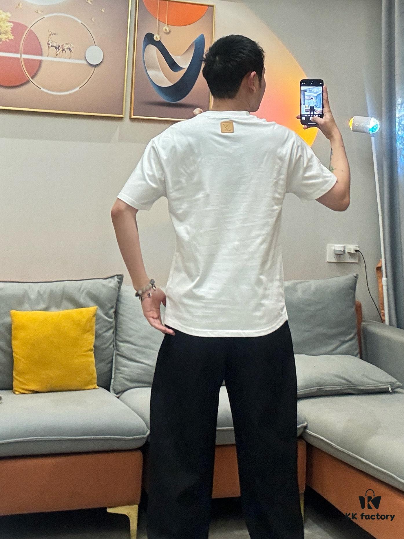 Real-shot model photo