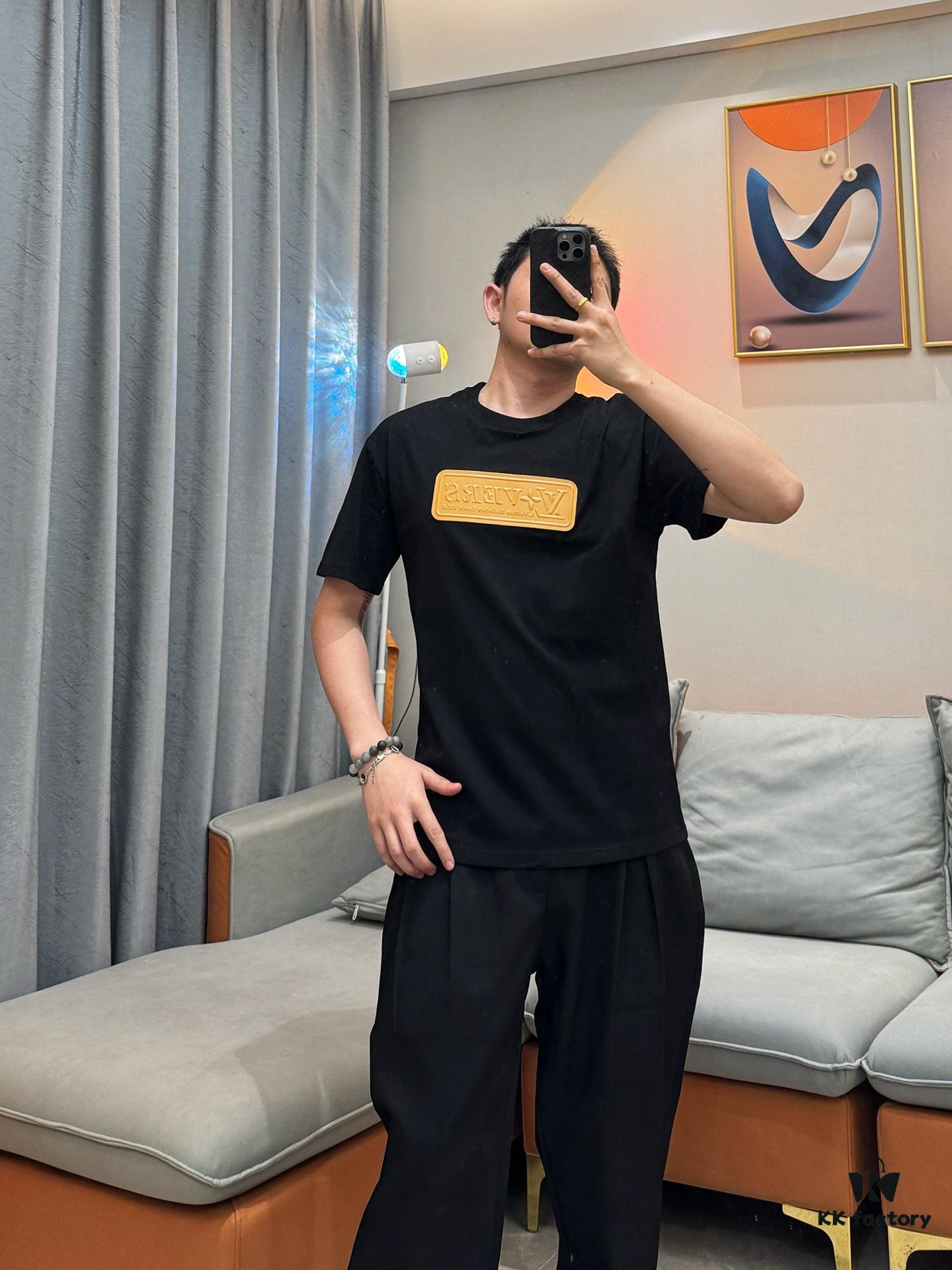 Real-shot model photo