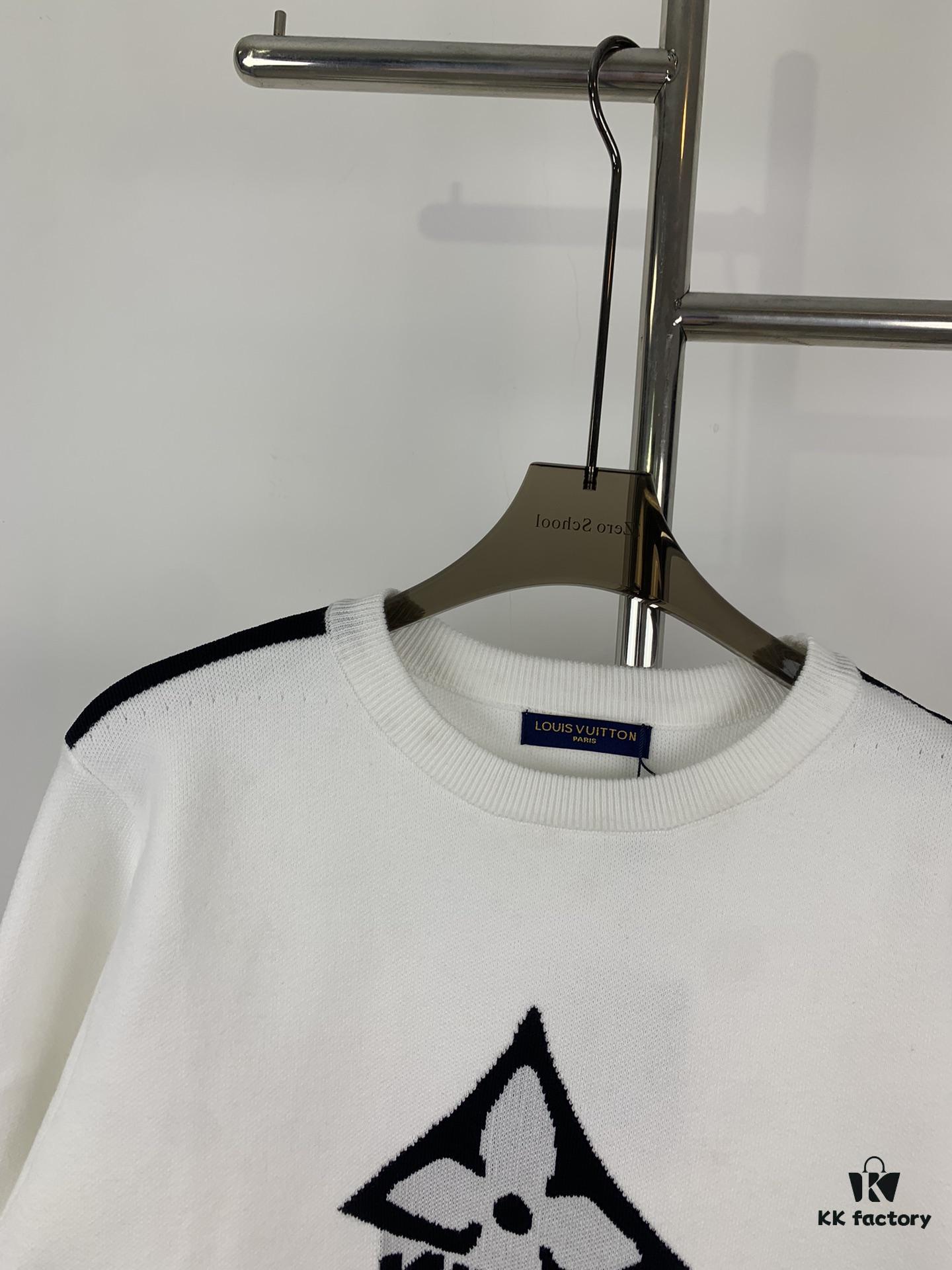 New Louis Vuitton LV Panda Color-Block Three-Leaf Grass Script Unisex Casual Round-Neck Sweater