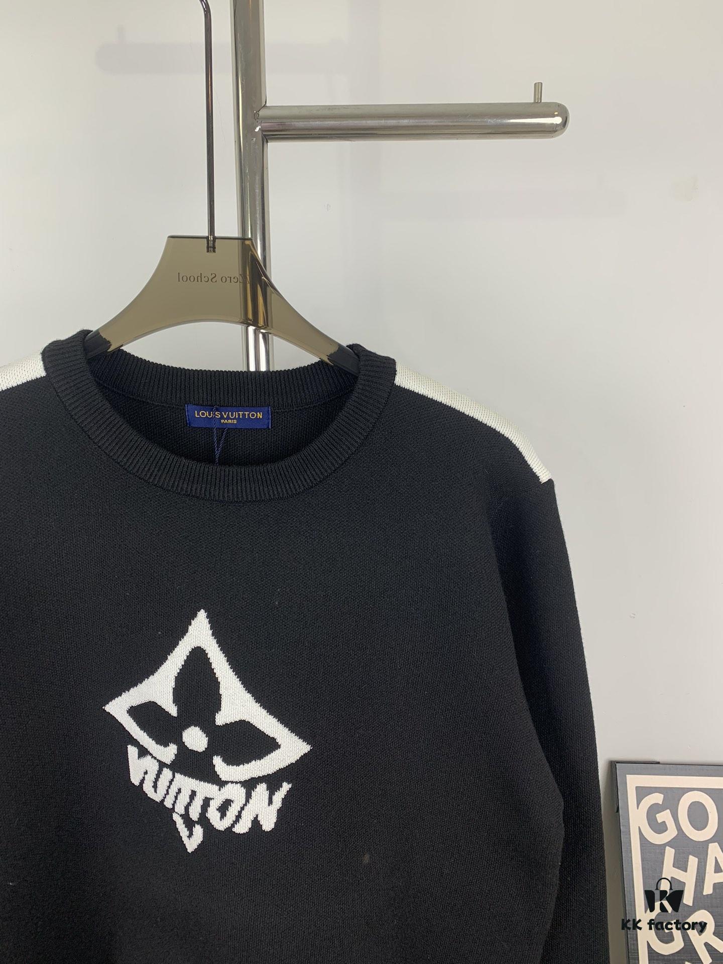 New Louis Vuitton LV Panda Color-Block Three-Leaf Grass Script Unisex Casual Round-Neck Sweater