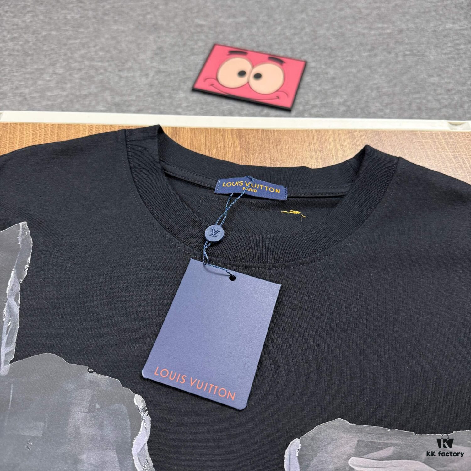 New LV Louis Vuitton 2024 Graffiti Print Short Sleeve T-Shirt, Premium 260g 32s Double Yarn Fabric, Ultra Soft and Comfortable Unisex Tee