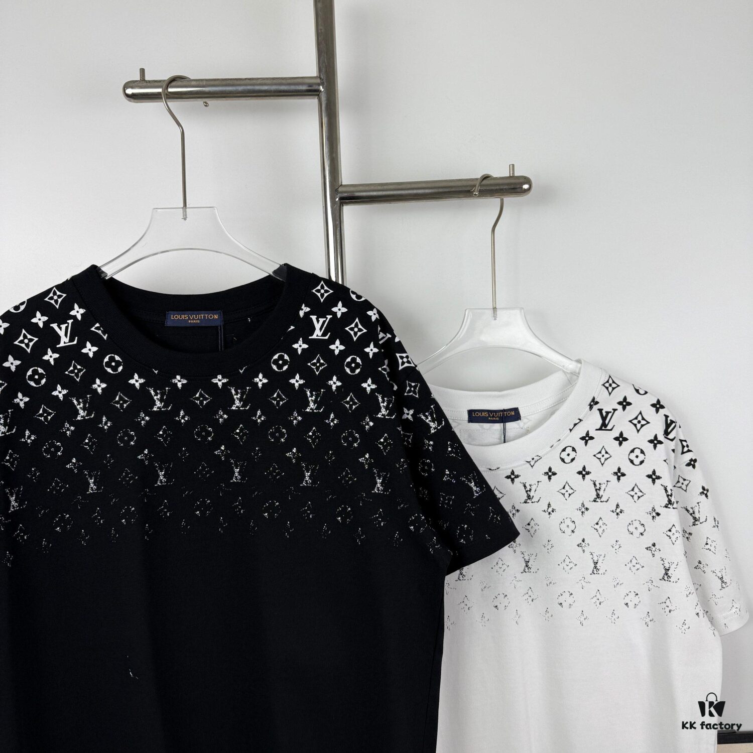 New Louis Vuitton 270g Crew Neck Short Sleeve T-Shirt with Gradient Starry Night Logo Print