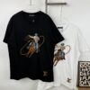 New Arrival LOUIS VUITTON Western Cowboy Style Fully Embroidered Short Sleeve T-Shirt, High-Density Imported 270g Fabric, High-Temperature Dyeing and Post-Setting Treatment! Complete Triple Labeling