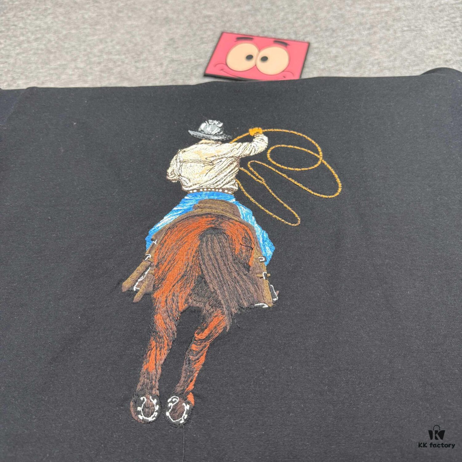 New Arrival LOUIS VUITTON Western Cowboy Style Fully Embroidered Short Sleeve T-Shirt, High-Density Imported 270g Fabric, High-Temperature Dyeing and Post-Setting Treatment! Complete Triple Labeling