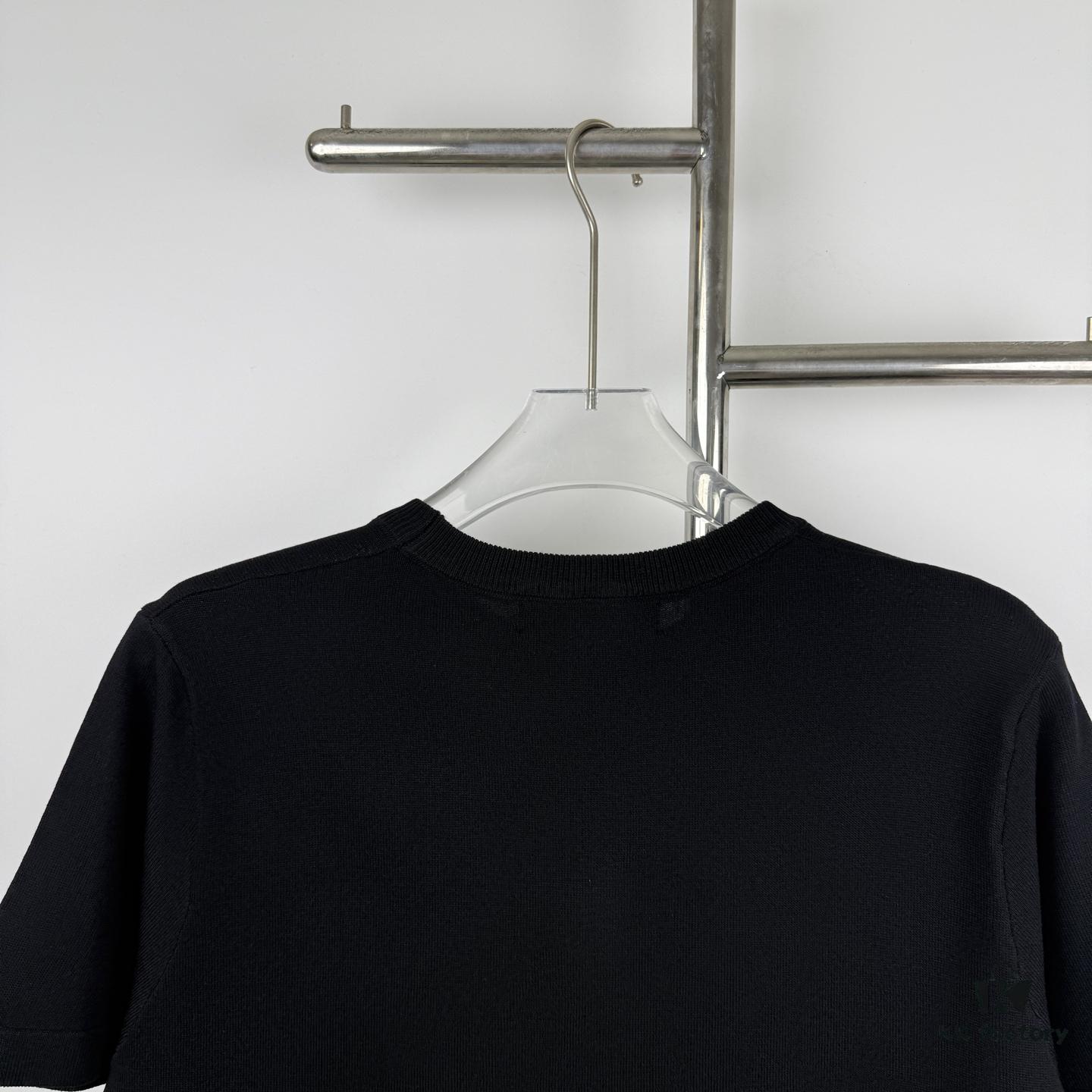 New Arrival Louis Vuitton Unisex Black and White Portrait Knit Short Sleeve T-Shirt