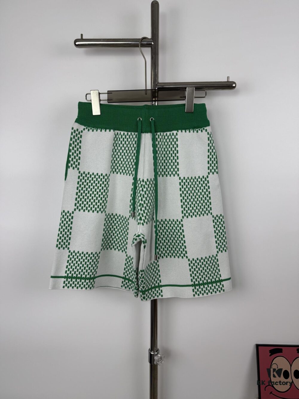 New Arrival Louis Vuitton 1V 25SS Large Checkerboard Jacquard Knit Shorts