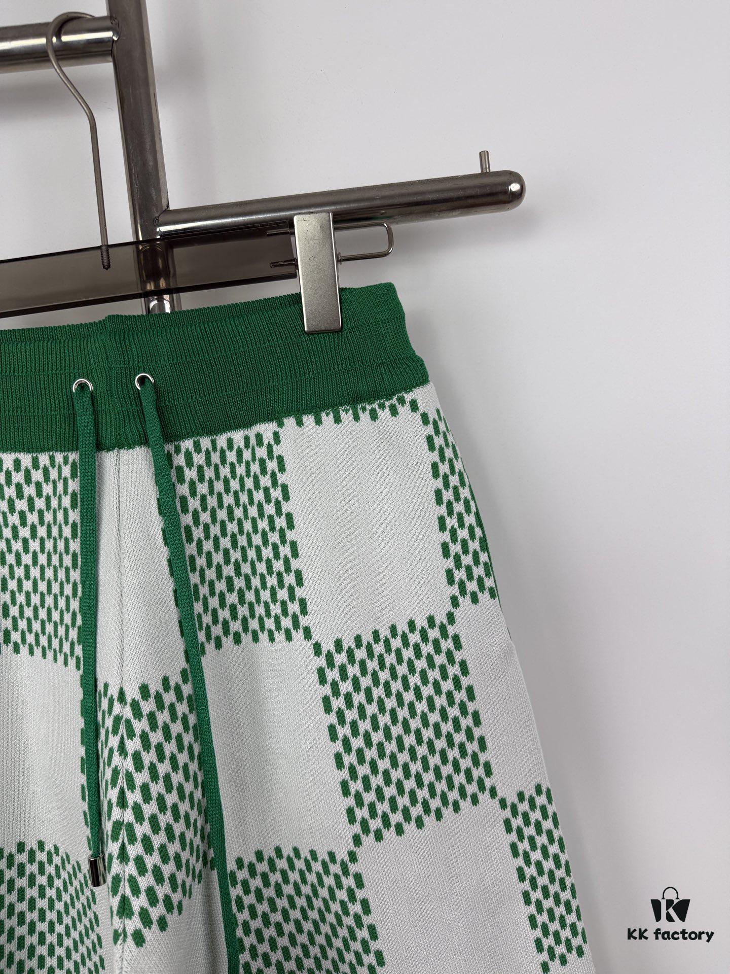 New Arrival Louis Vuitton 1V 25SS Large Checkerboard Jacquard Knit Shorts