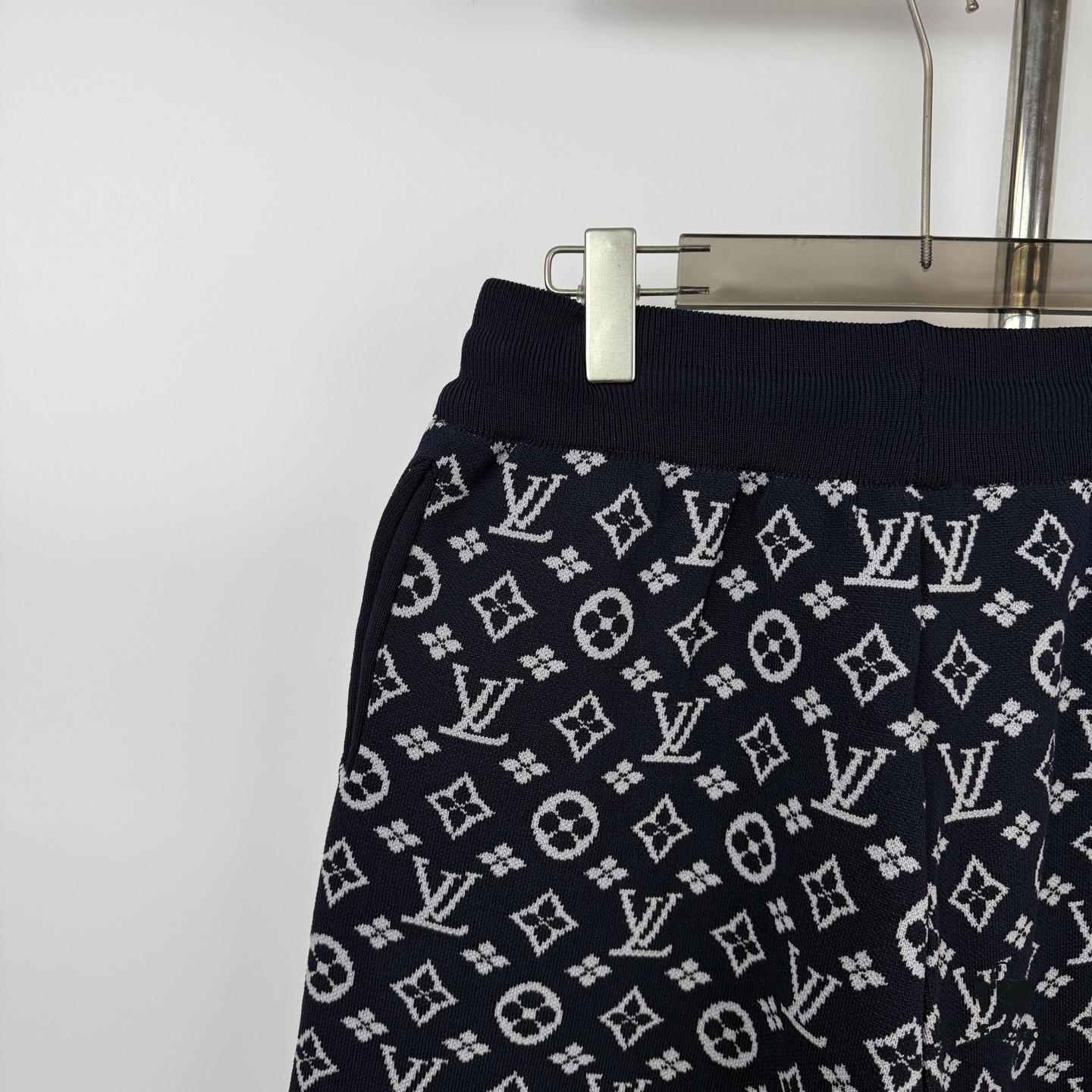 New LV Louis Vuitton Monogram Jacquard Knit Shorts