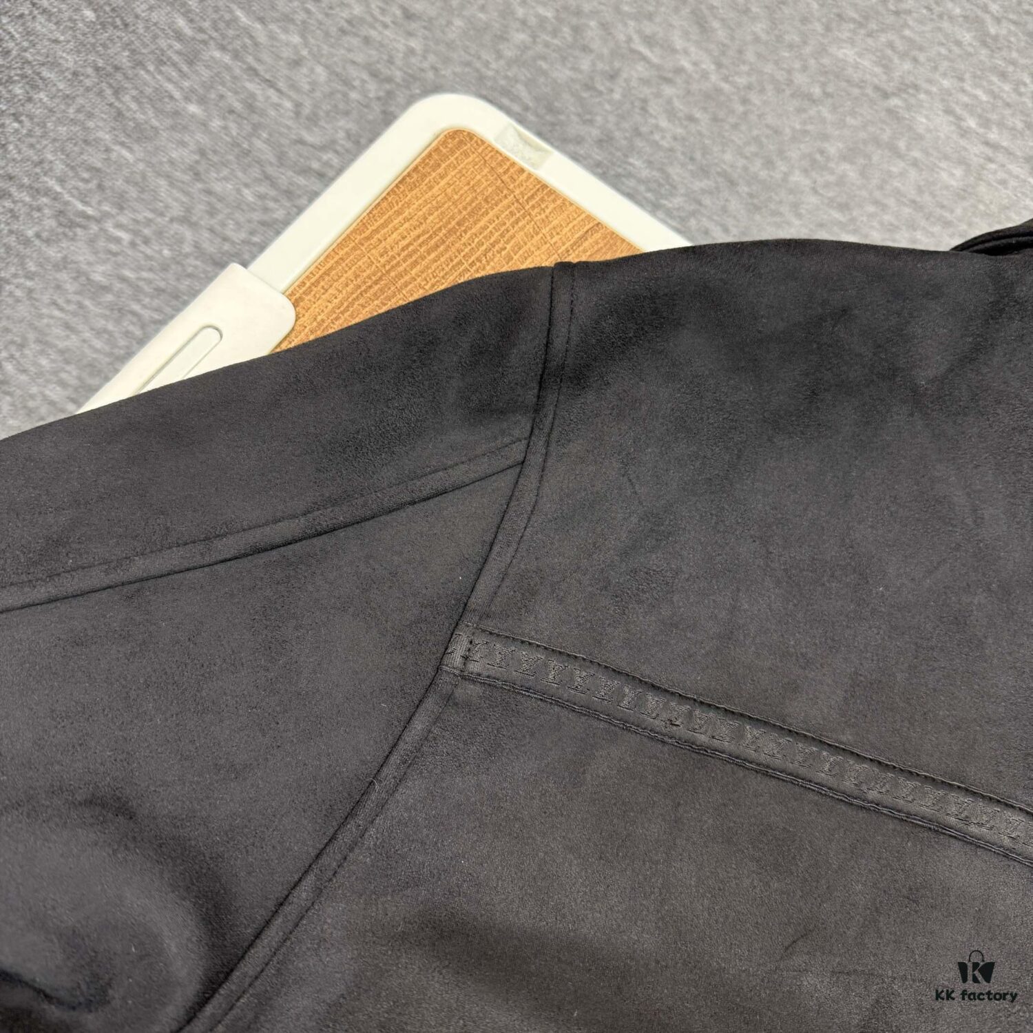 New Arrival 1V Louis 24FW Autumn/Winter Imported Suede Velvet Textured Fashion Notch Collar Jacket