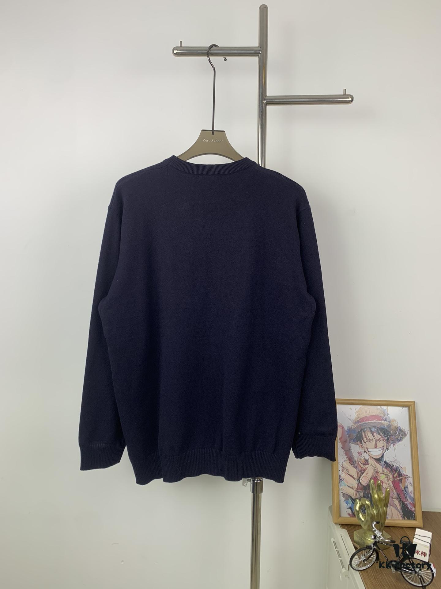 New LV Navy Blue Heart Sweater with 15% Wool, Soft and Comfortable for Direct Wear, High-Quality Version, Warm and Premium Texture