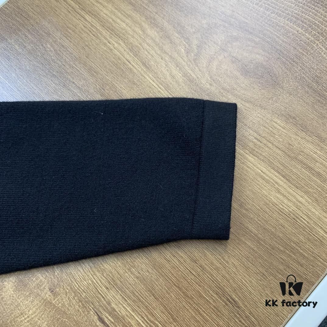 New LV Navy Blue Love Sweater with 15% Wool, Soft and Comfortable for Direct Wear! Premium High-End Version! Excellent Warmth and Quality!