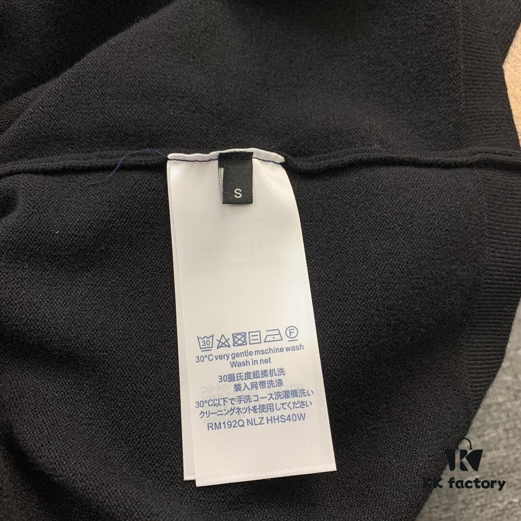 New LV Navy Blue Love Sweater with 15% Wool, Soft and Comfortable for Direct Wear! Premium High-End Version! Excellent Warmth and Quality!