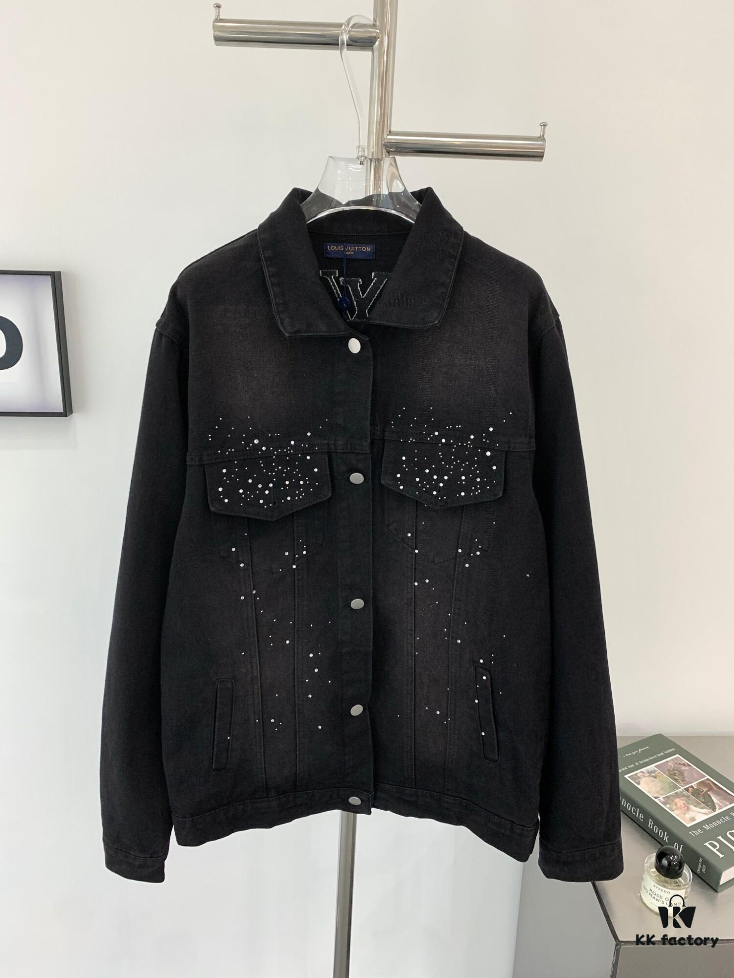 New Louis Vuitton LV FW Starry Sky Rhinestone Embroidered Distressed Denim Jacket for Men and Women