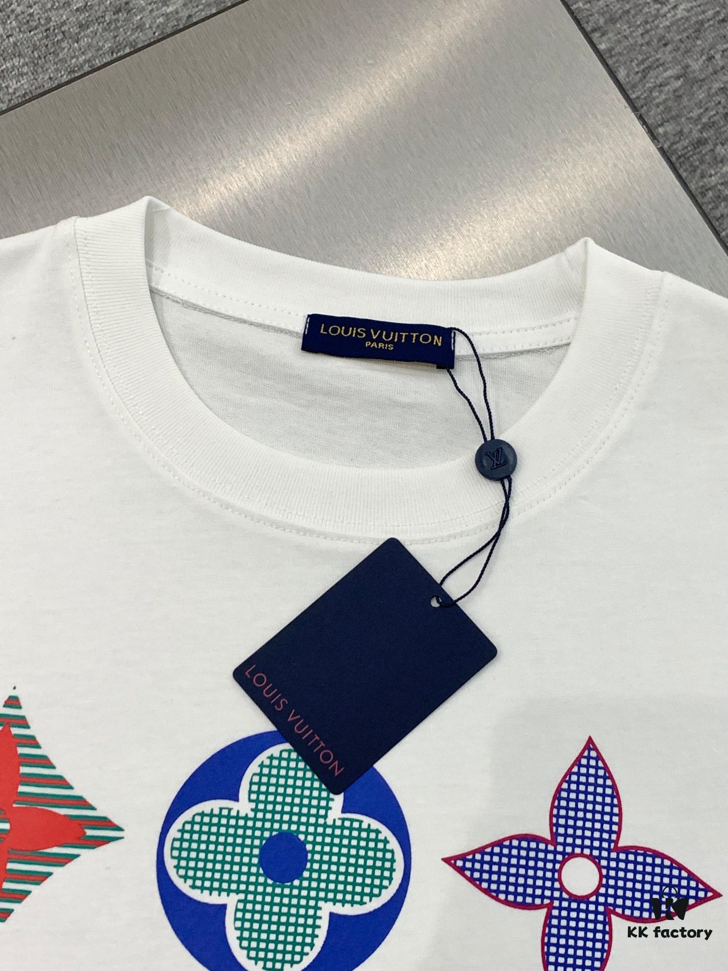 New Arrival LOUIS VUITTON LV Chest Tricolor Flower Logo Printed Short Sleeve T-Shirt