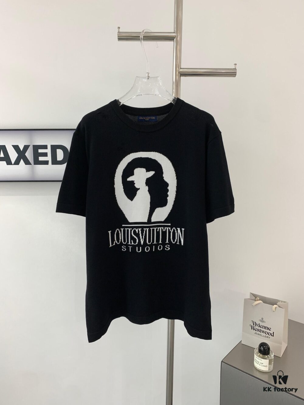 New Louis Vuitton Unisex Black and White Portrait Knit Short Sleeve T-Shirt