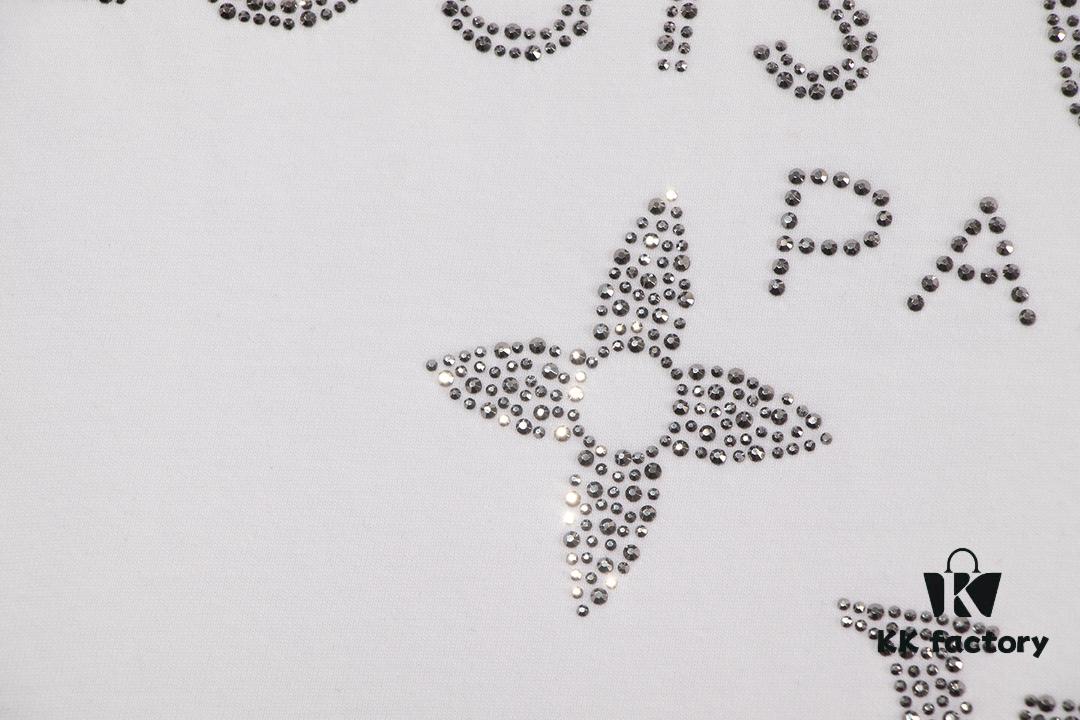 Louis Vuitto 2025 Latest Short Sleeve T-Shirt with Rhinestone Embellishment