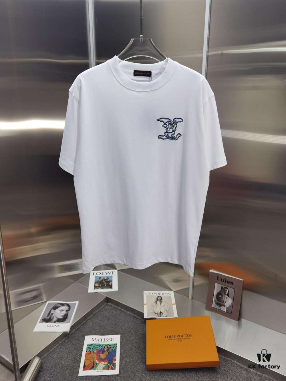 Louis IV (Embroidered Premium Version, Distinct from Standard Stock)