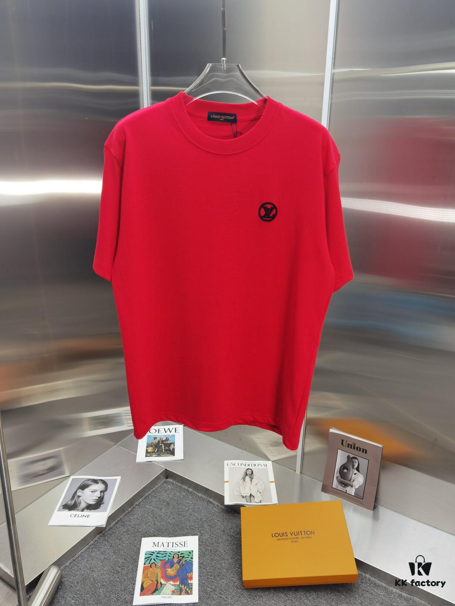 Louis IV (Embroidered Premium Version, Distinct from Standard Stock)